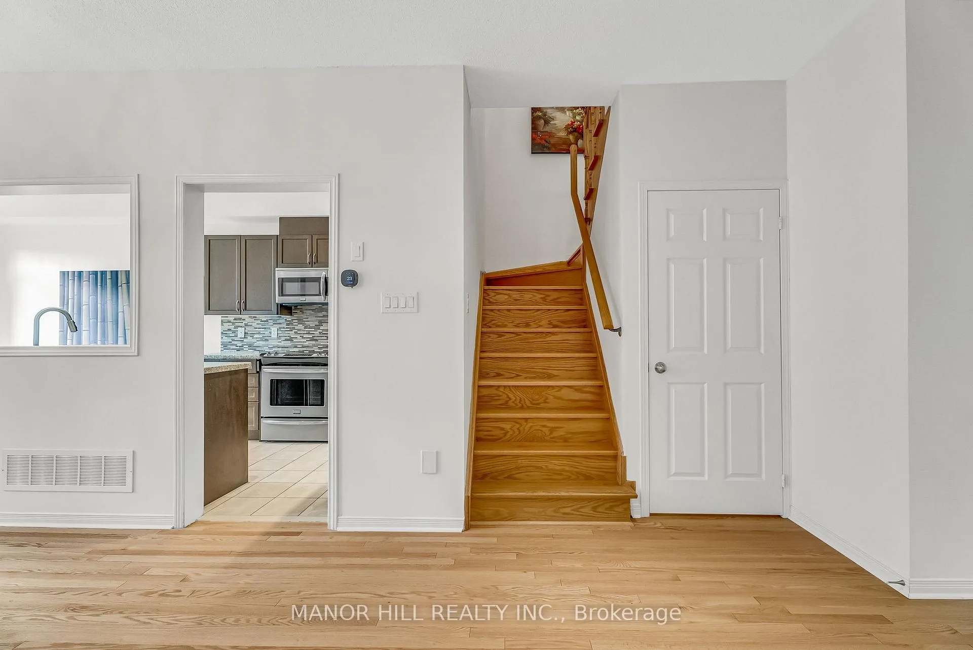 Photo 22 of 58 Big Hill Crescent, Vaughan, Patterson — HOMEH