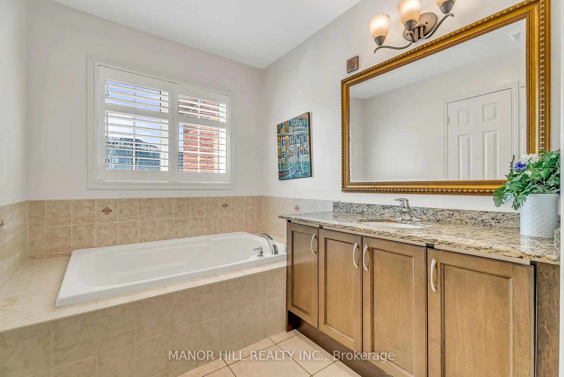 Photo 30 of 58 Big Hill Crescent, Vaughan, Patterson — HOMEH
