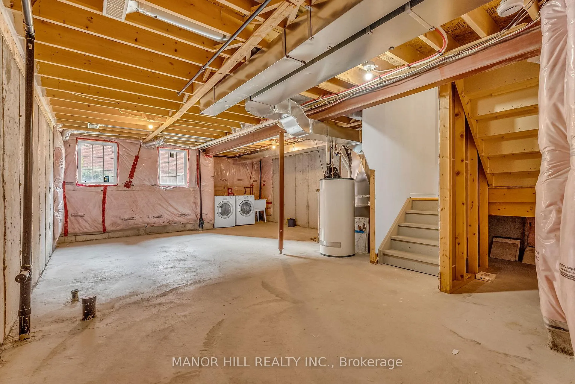 Photo 42 of 58 Big Hill Crescent, Vaughan, Patterson — HOMEH