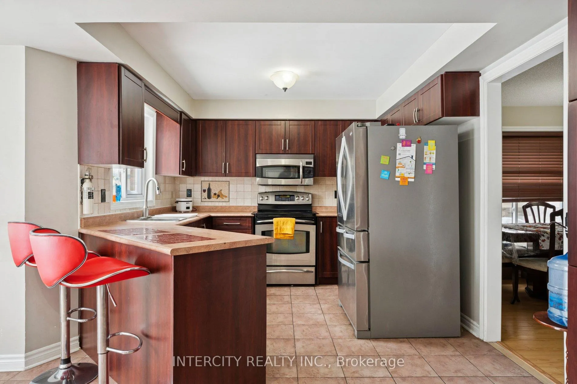 Photo 13 of 25 Meyer Avenue, Barrie, East Bayfield — HOMEH