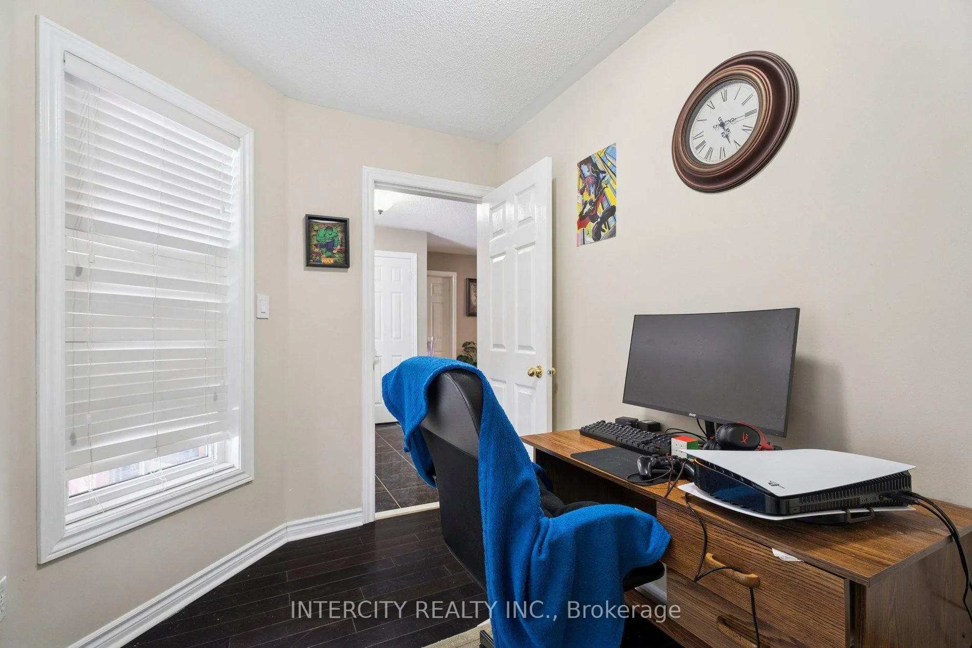 Photo 20 of 25 Meyer Avenue, Barrie, East Bayfield — HOMEH