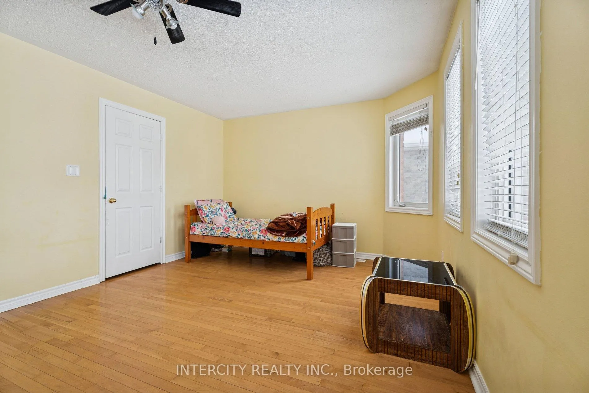 Photo 26 of 25 Meyer Avenue, Barrie, East Bayfield — HOMEH
