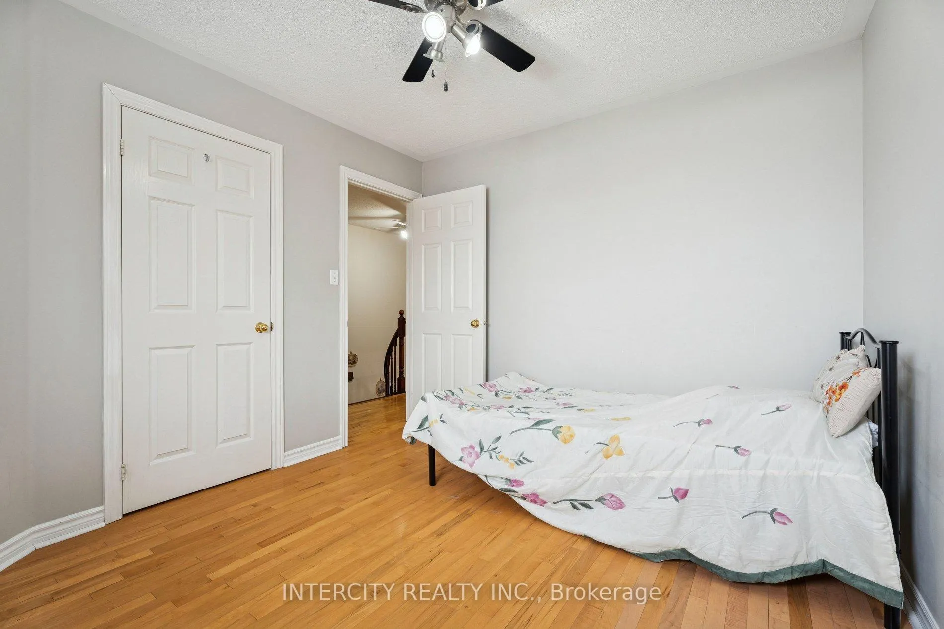 Photo 31 of 25 Meyer Avenue, Barrie, East Bayfield — HOMEH