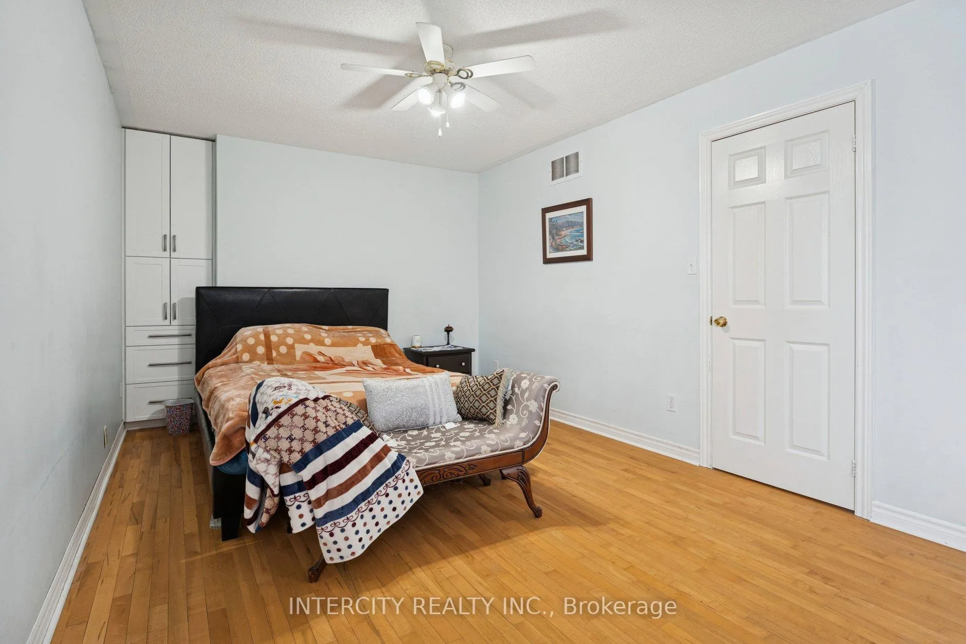 Photo 35 of 25 Meyer Avenue, Barrie, East Bayfield — HOMEH