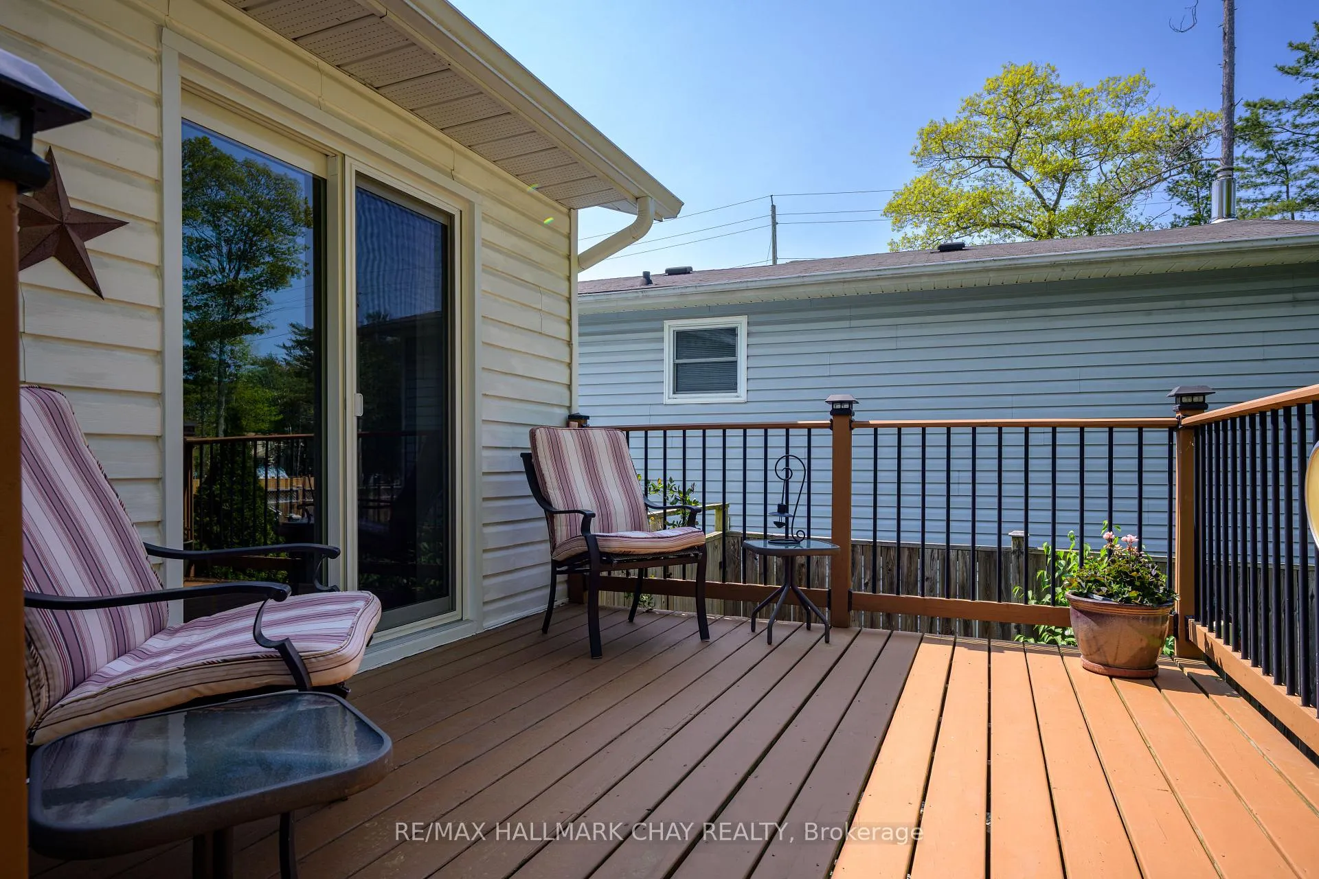 Photo 17 of 15 Oaktree Court, Wasaga Beach — HOMEH
