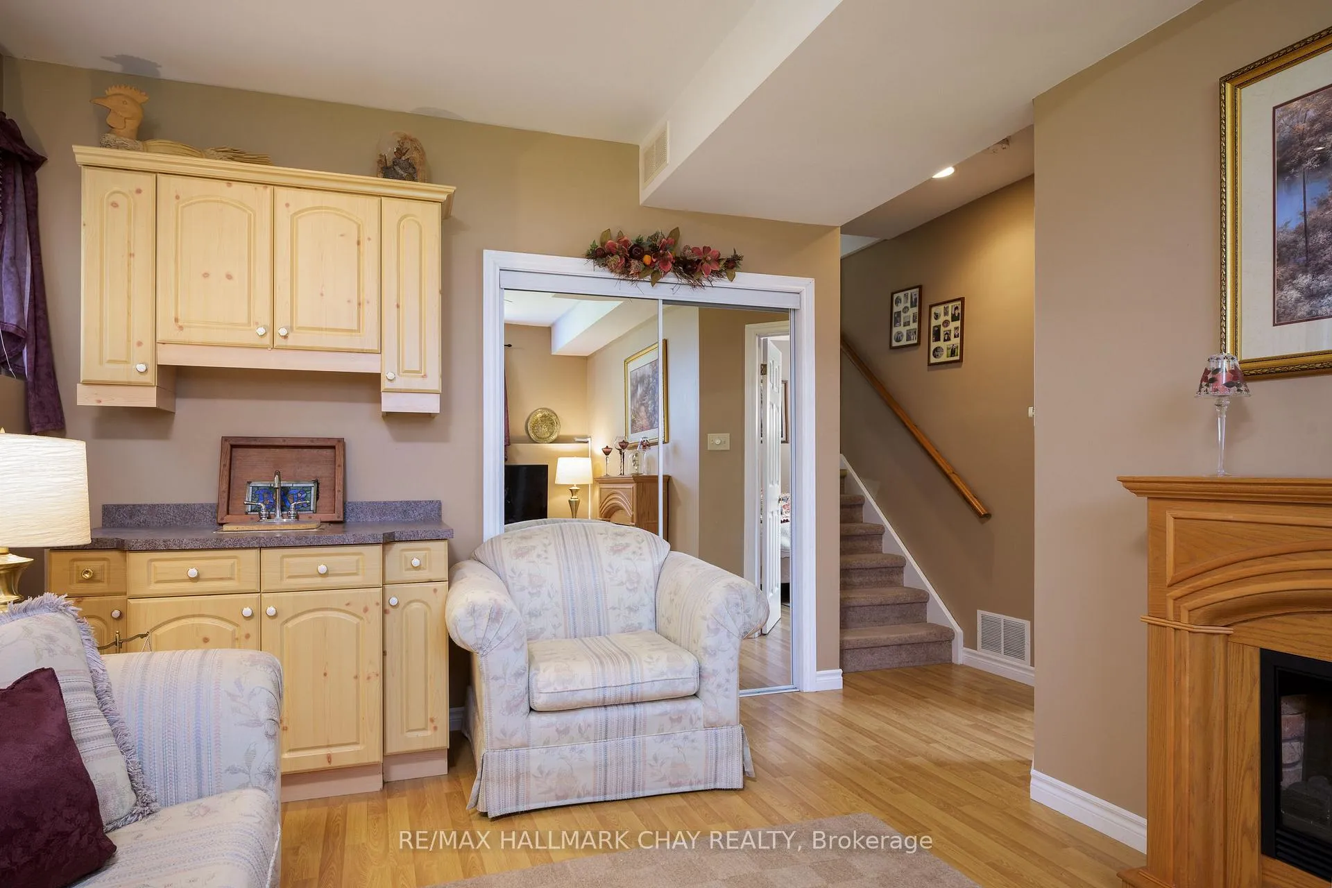 Photo 19 of 15 Oaktree Court, Wasaga Beach — HOMEH
