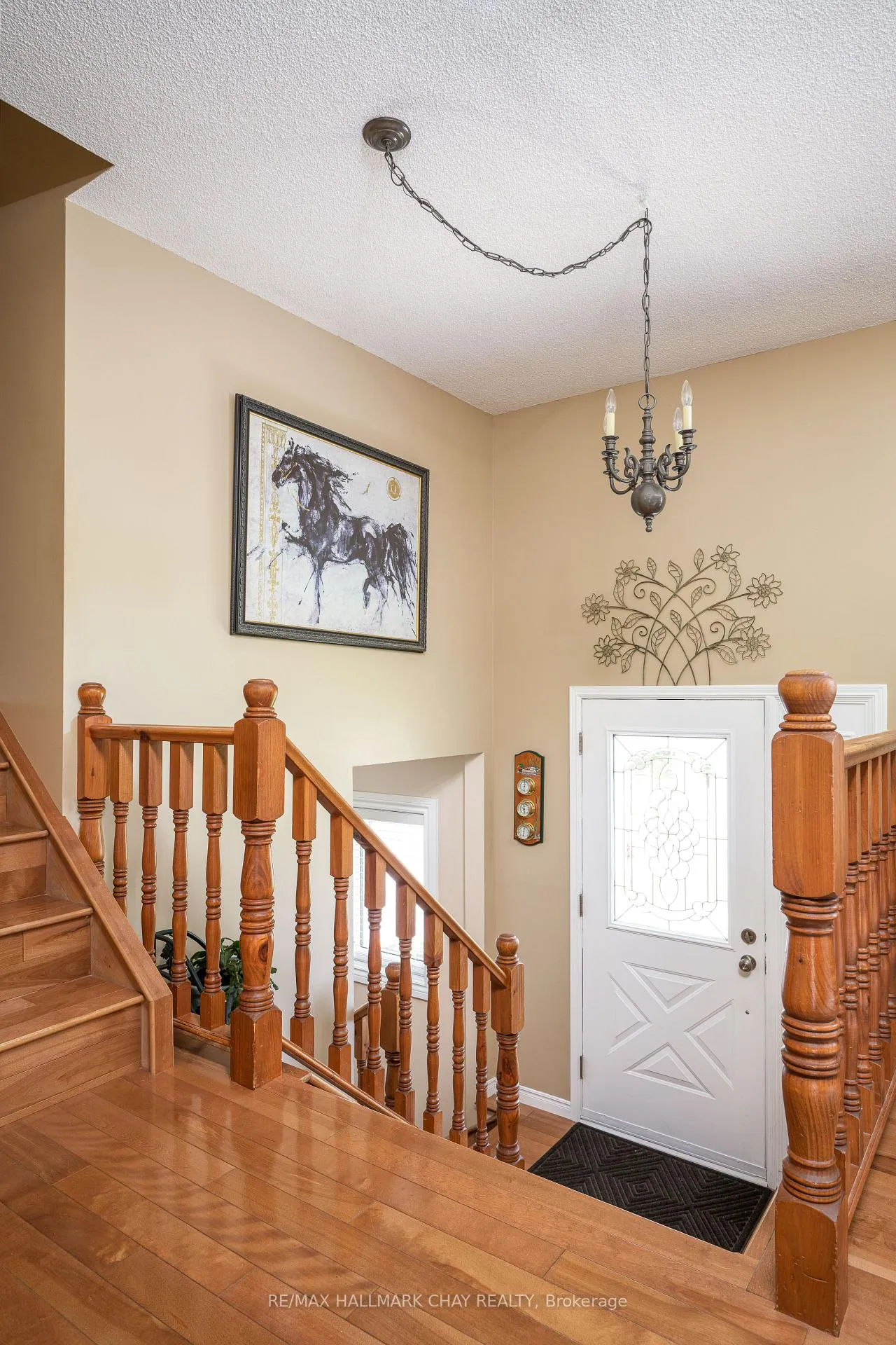 Photo 23 of 15 Oaktree Court, Wasaga Beach — HOMEH