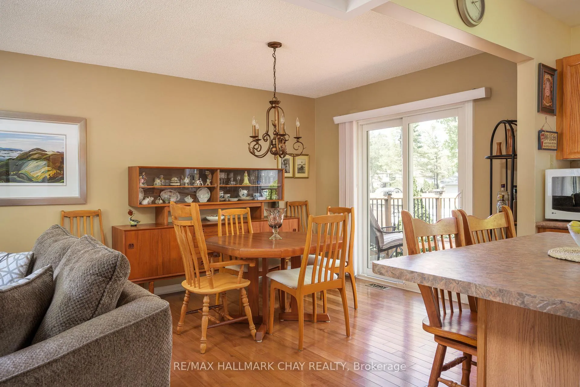 Photo 25 of 15 Oaktree Court, Wasaga Beach — HOMEH