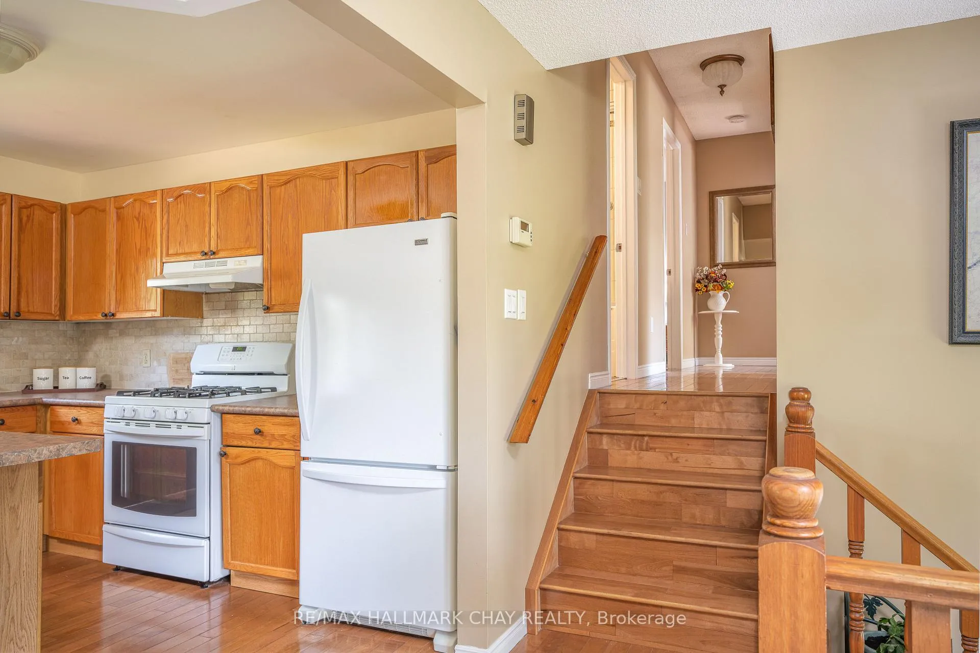 Photo 30 of 15 Oaktree Court, Wasaga Beach — HOMEH