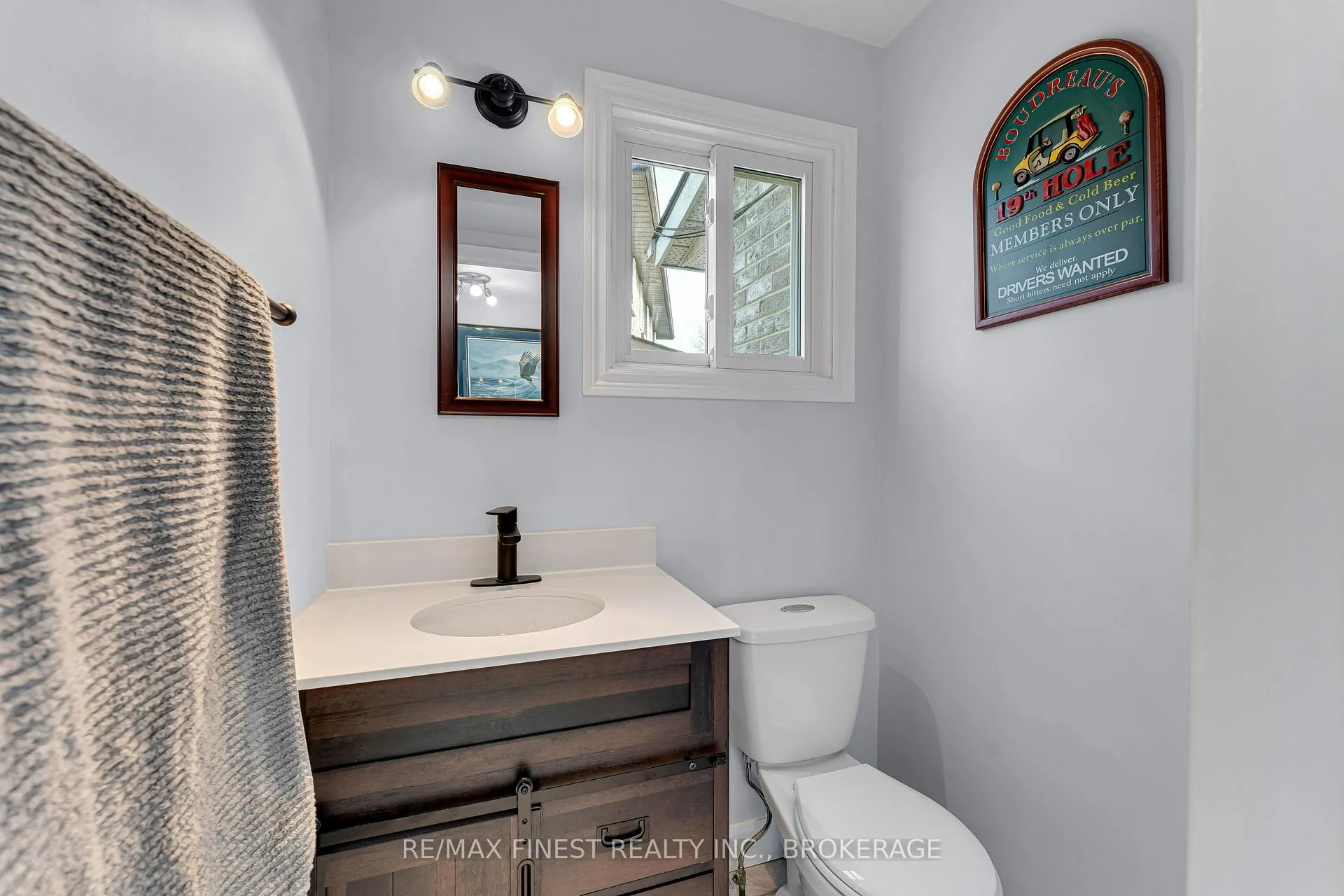 Photo 7 of 972 Heaton Road, Kingston, North of Taylor-Kidd Blvd — HOMEH