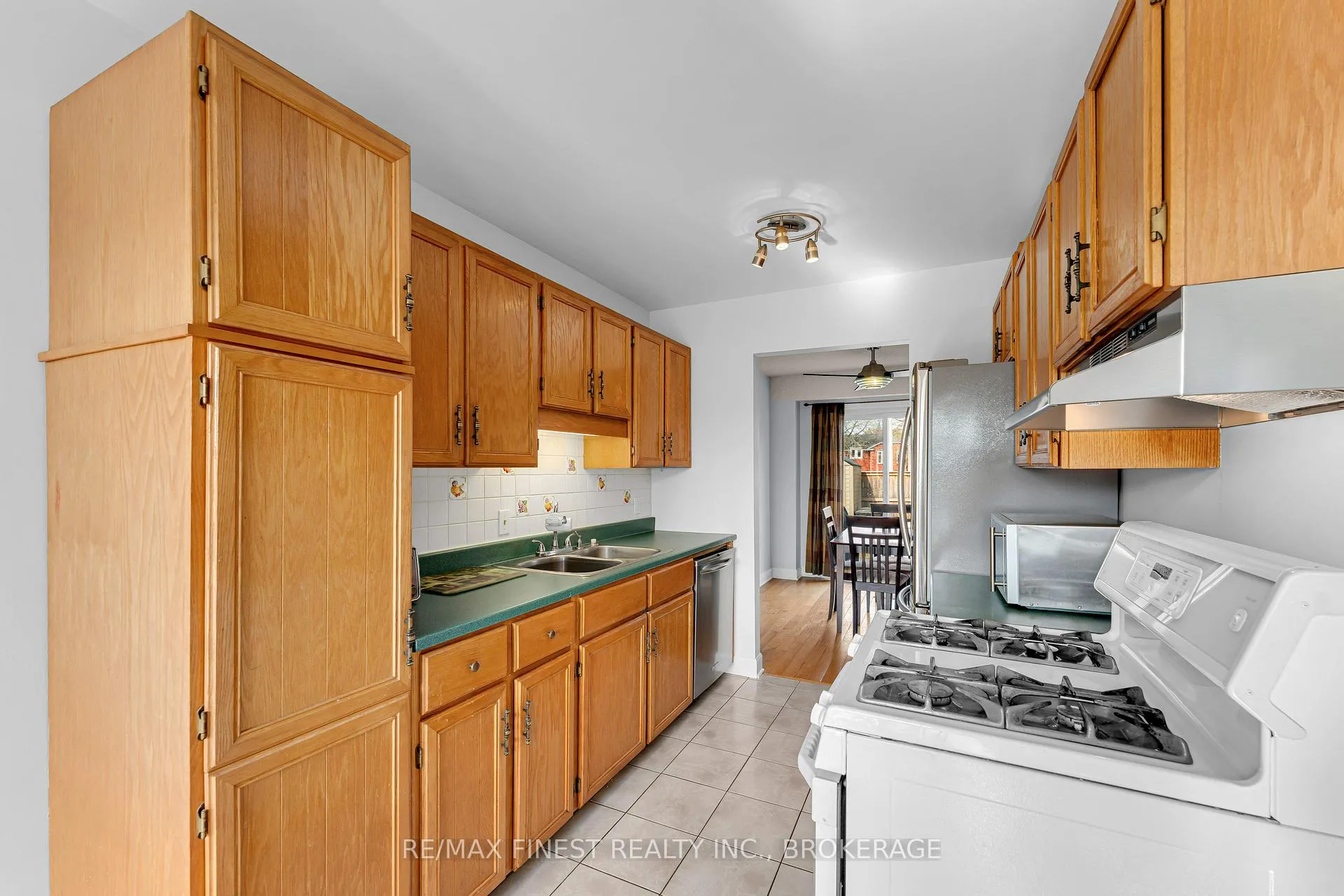 Photo 14 of 972 Heaton Road, Kingston, North of Taylor-Kidd Blvd — HOMEH