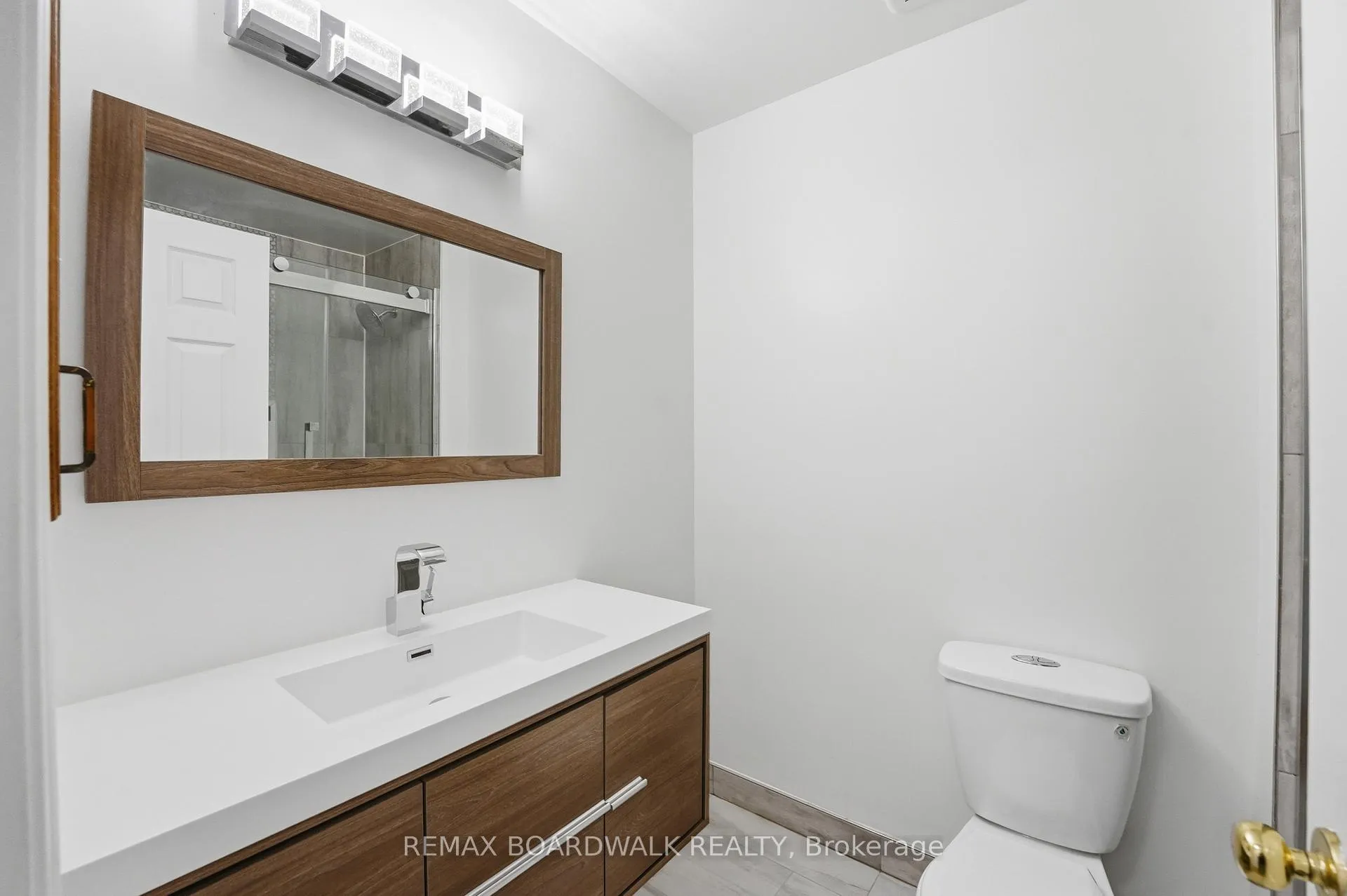 Photo 30 of 102 Deerfox Drive, Ottawa, Barrhaven - Longfields — HOMEH