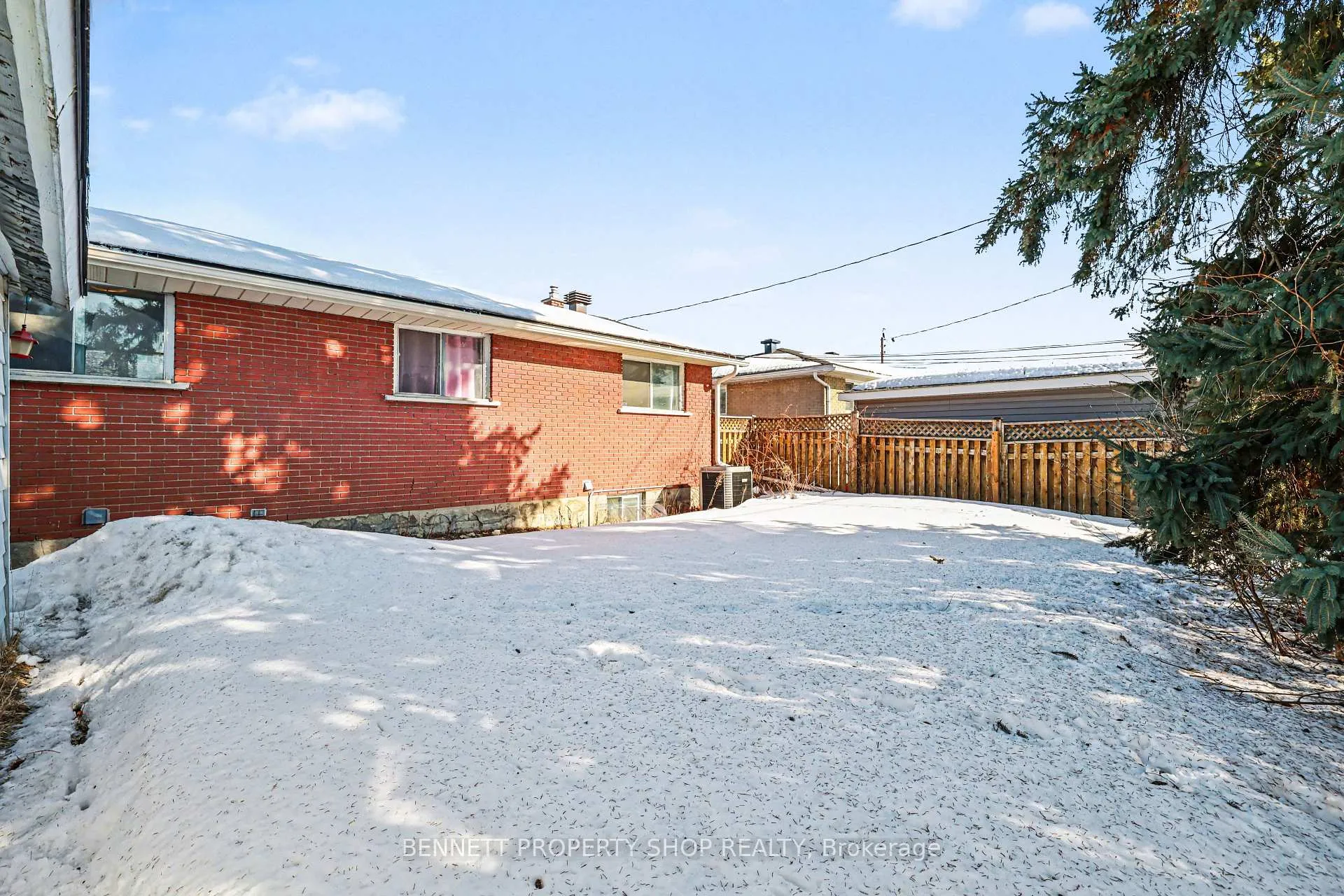 Photo 13 of 1112 Cobden Road, Ottawa, Parkway Park — HOMEH