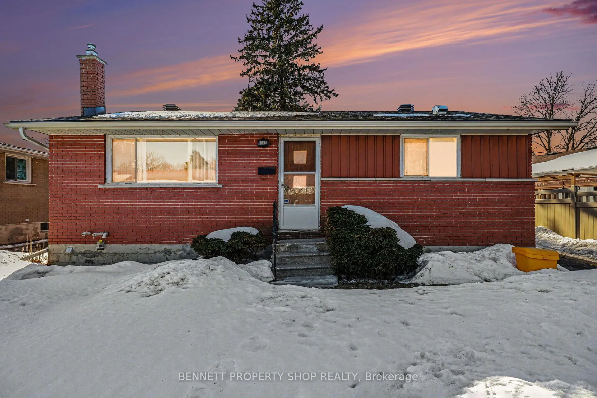 Photo 18 of 1112 Cobden Road, Ottawa, Parkway Park — HOMEH