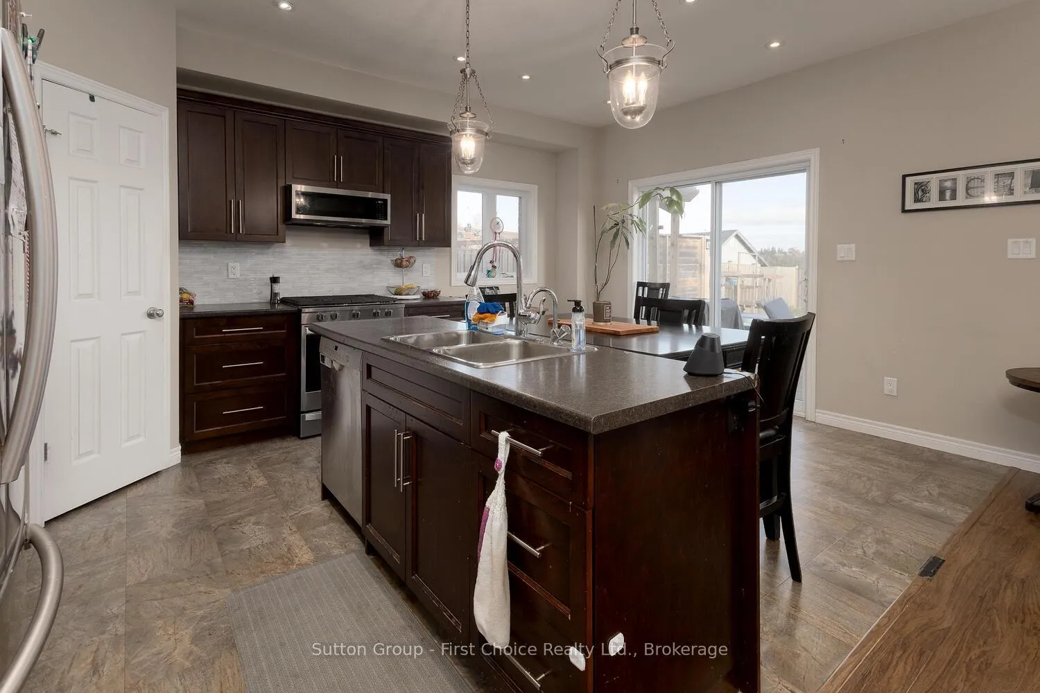 Photo 10 of 60 Brown Street, Stratford — HOMEH
