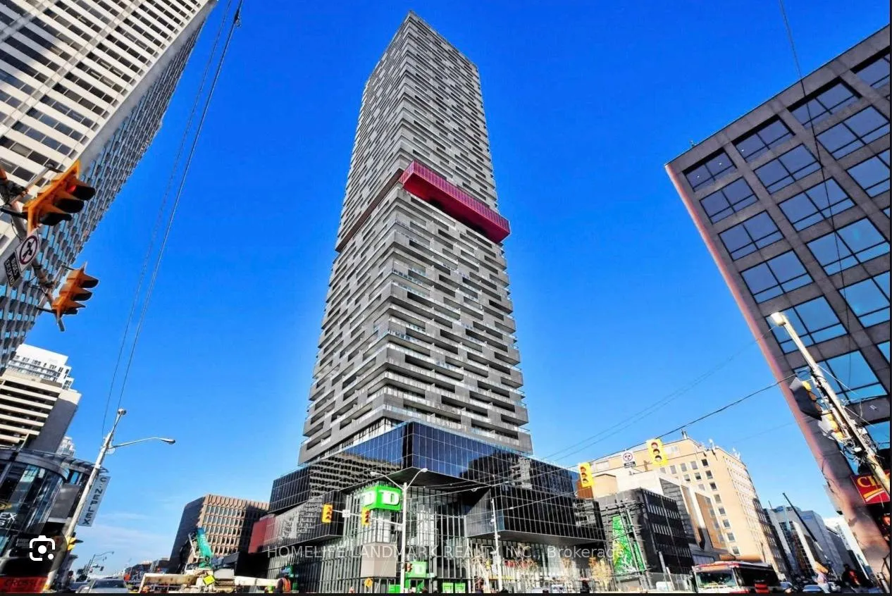 Photo 1 of Unit 1912, 8 Eglinton Avenue E, Toronto, Yonge-Eglinton — HOMEH