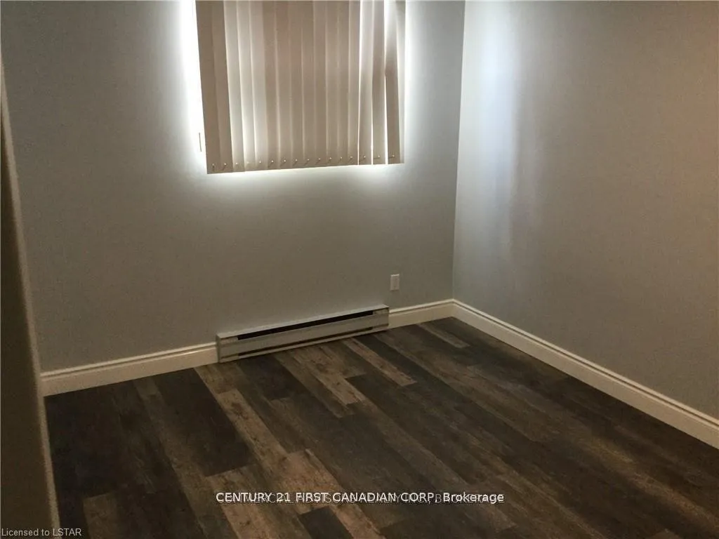 Photo 5 of Unit 202, 1103 jalna Boulevard, London, South X — HOMEH