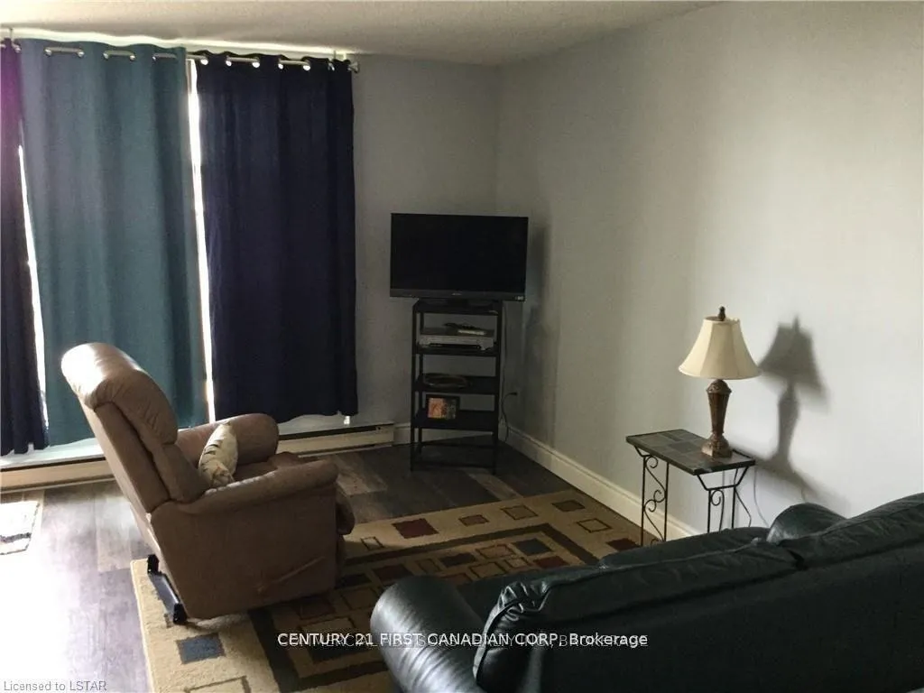 Photo 6 of Unit 202, 1103 jalna Boulevard, London, South X — HOMEH
