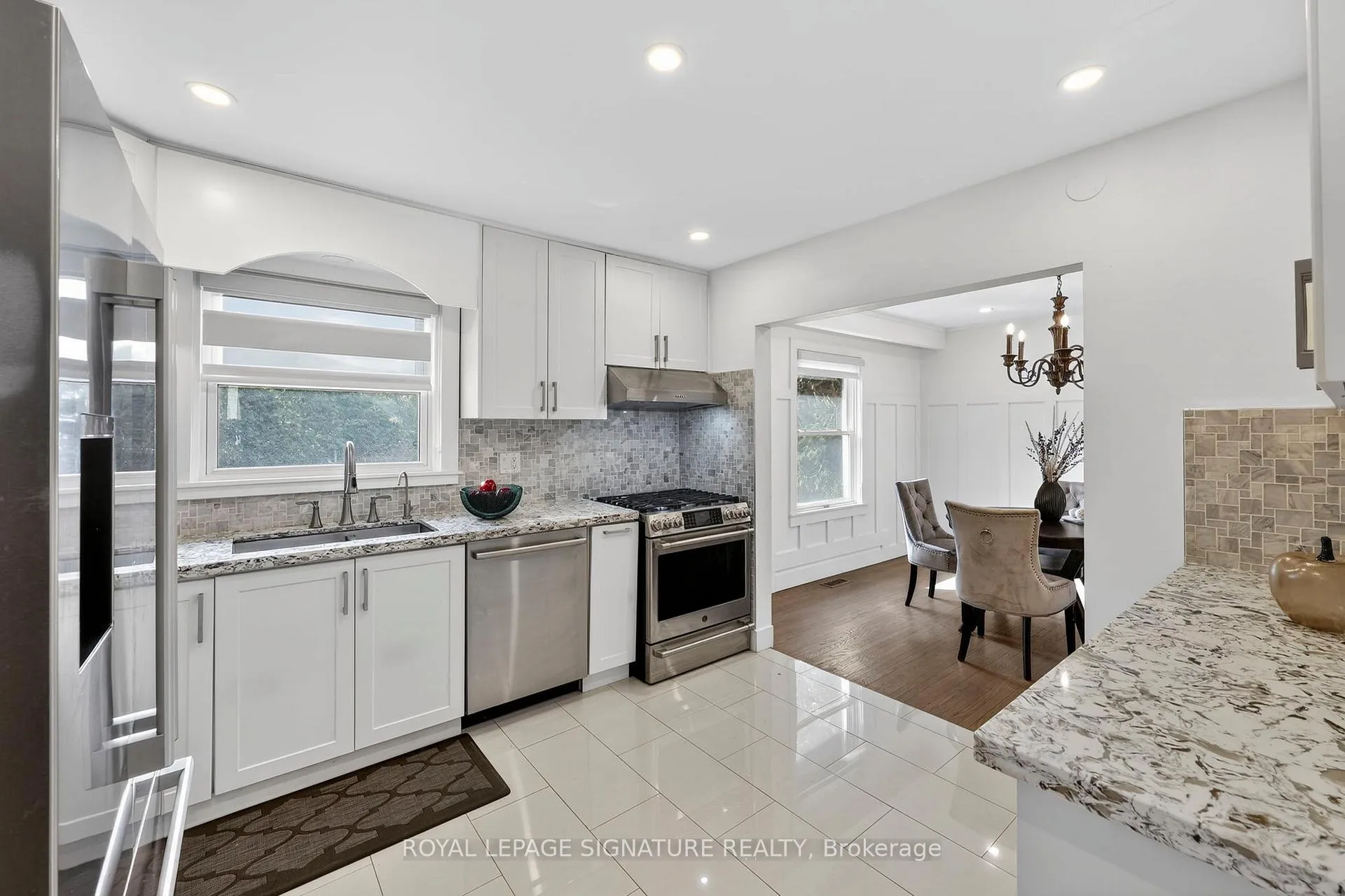 Photo 6 of 41 Wild Cherry Lane, Markham, Royal Orchard — HOMEH