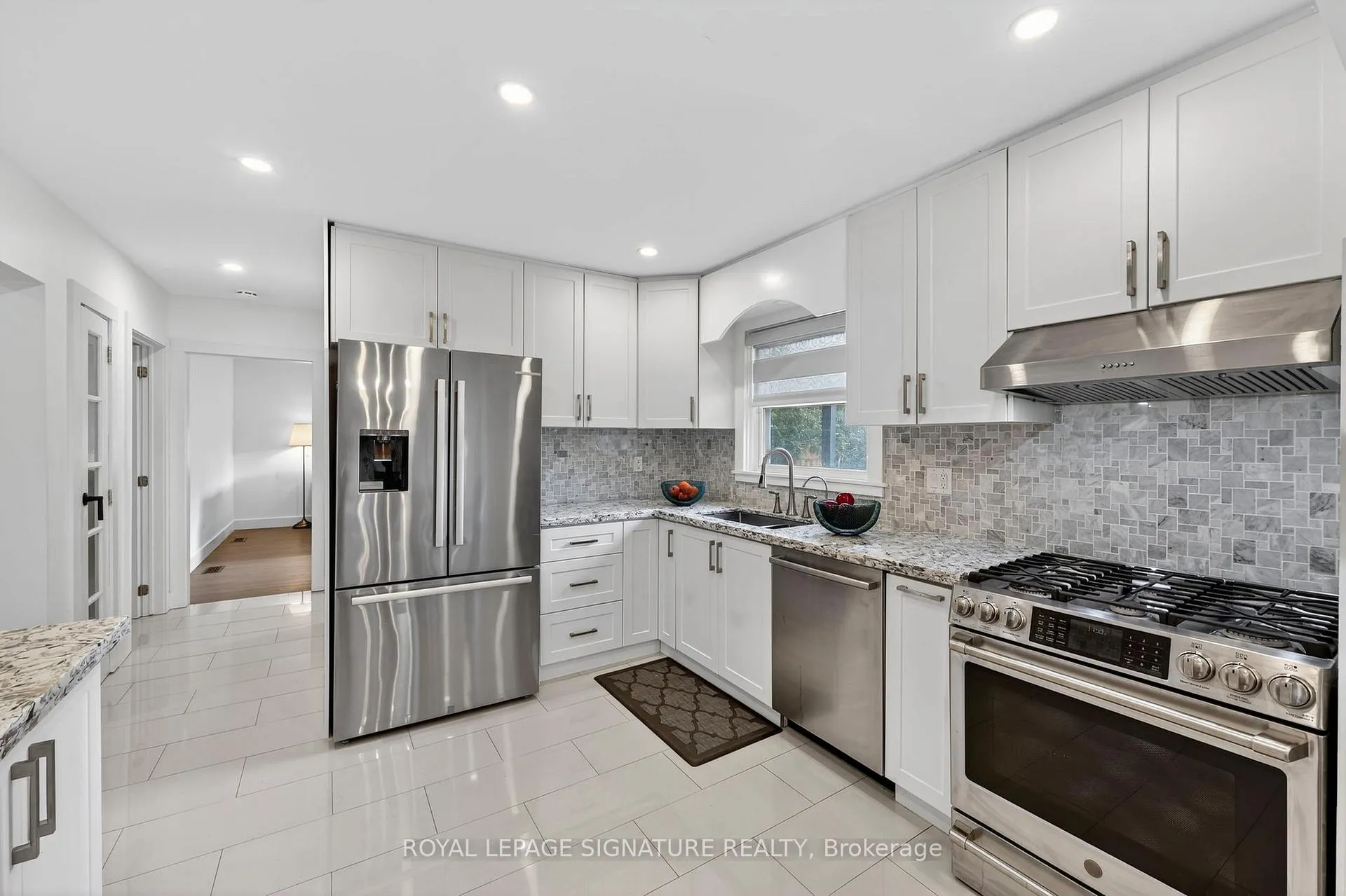 Photo 9 of 41 Wild Cherry Lane, Markham, Royal Orchard — HOMEH