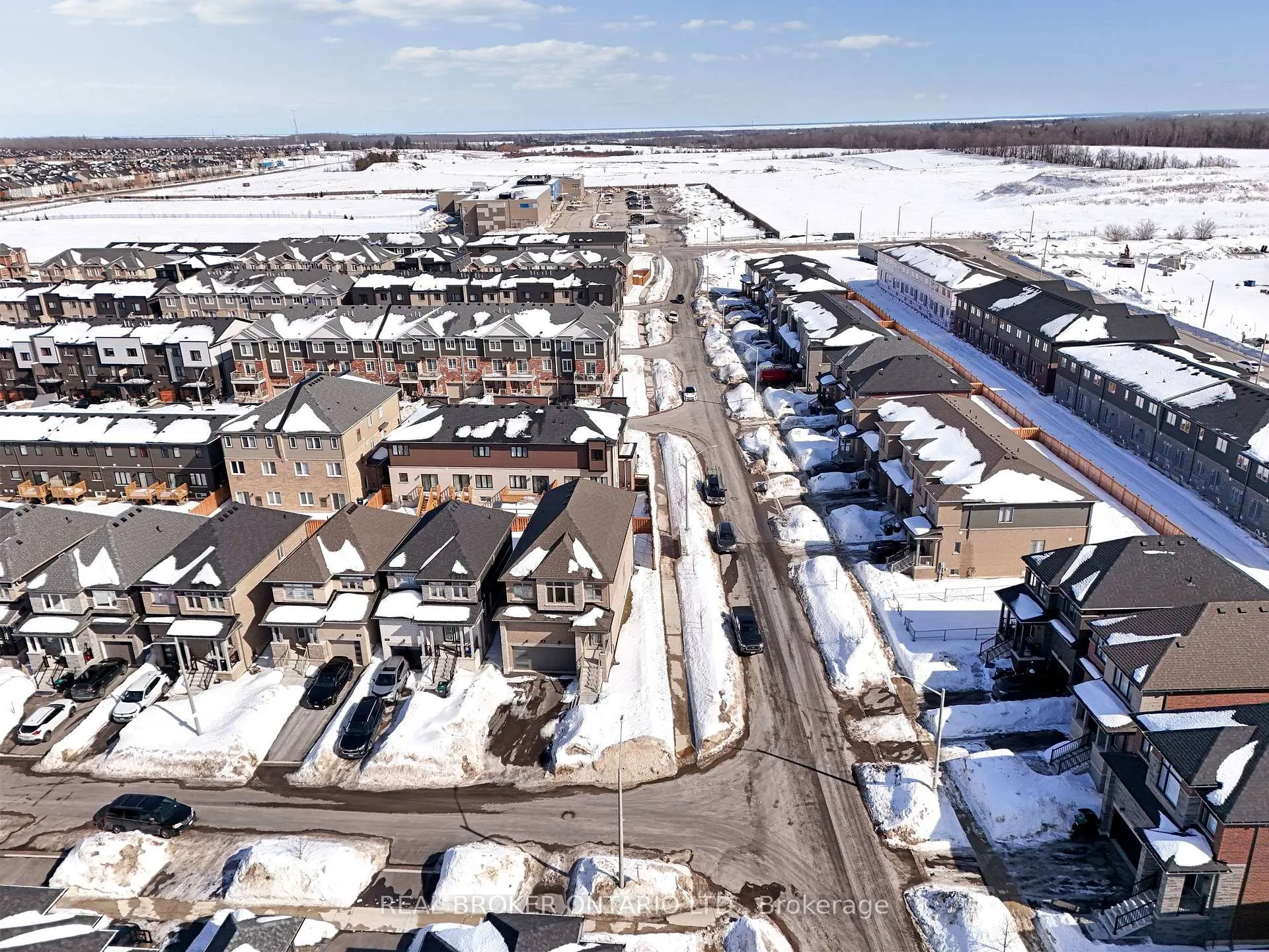 Photo 42 of 48 Barnyard Trail, Barrie, Rural Barrie Southeast — HOMEH