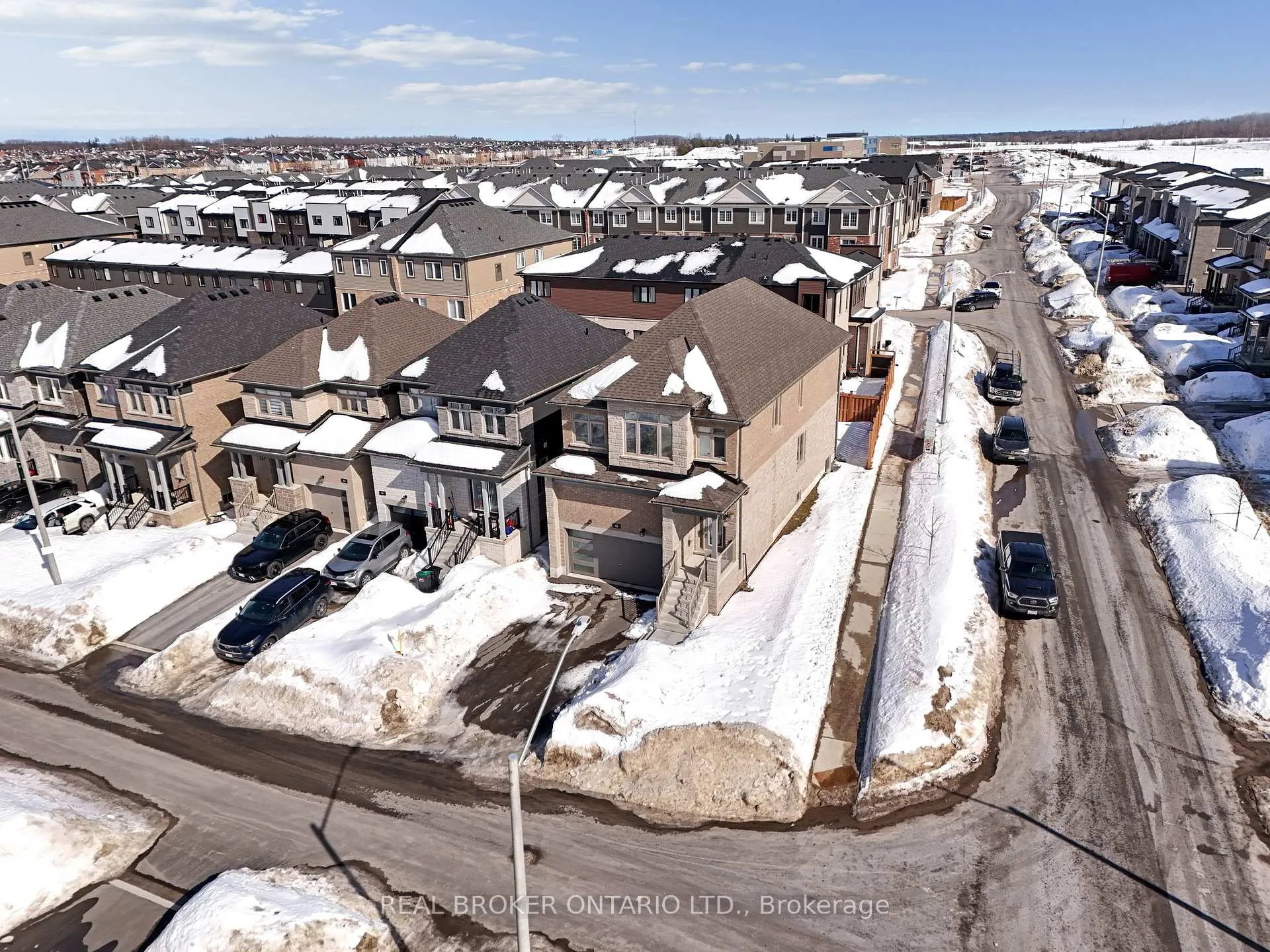 Photo 43 of 48 Barnyard Trail, Barrie, Rural Barrie Southeast — HOMEH