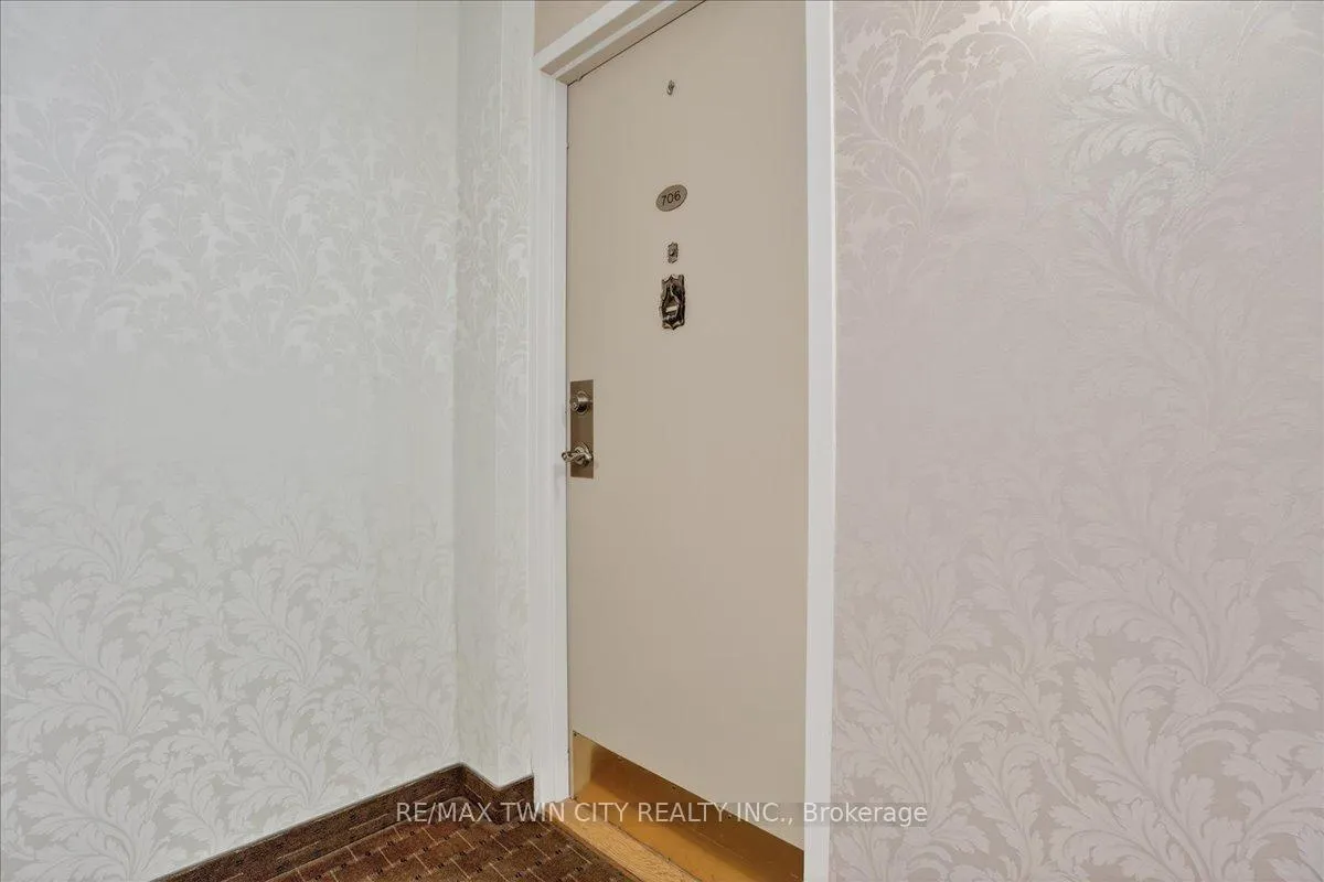 Photo 2 of Unit 706, 19 Woodlawn Road E, Guelph, Riverside Park — HOMEH