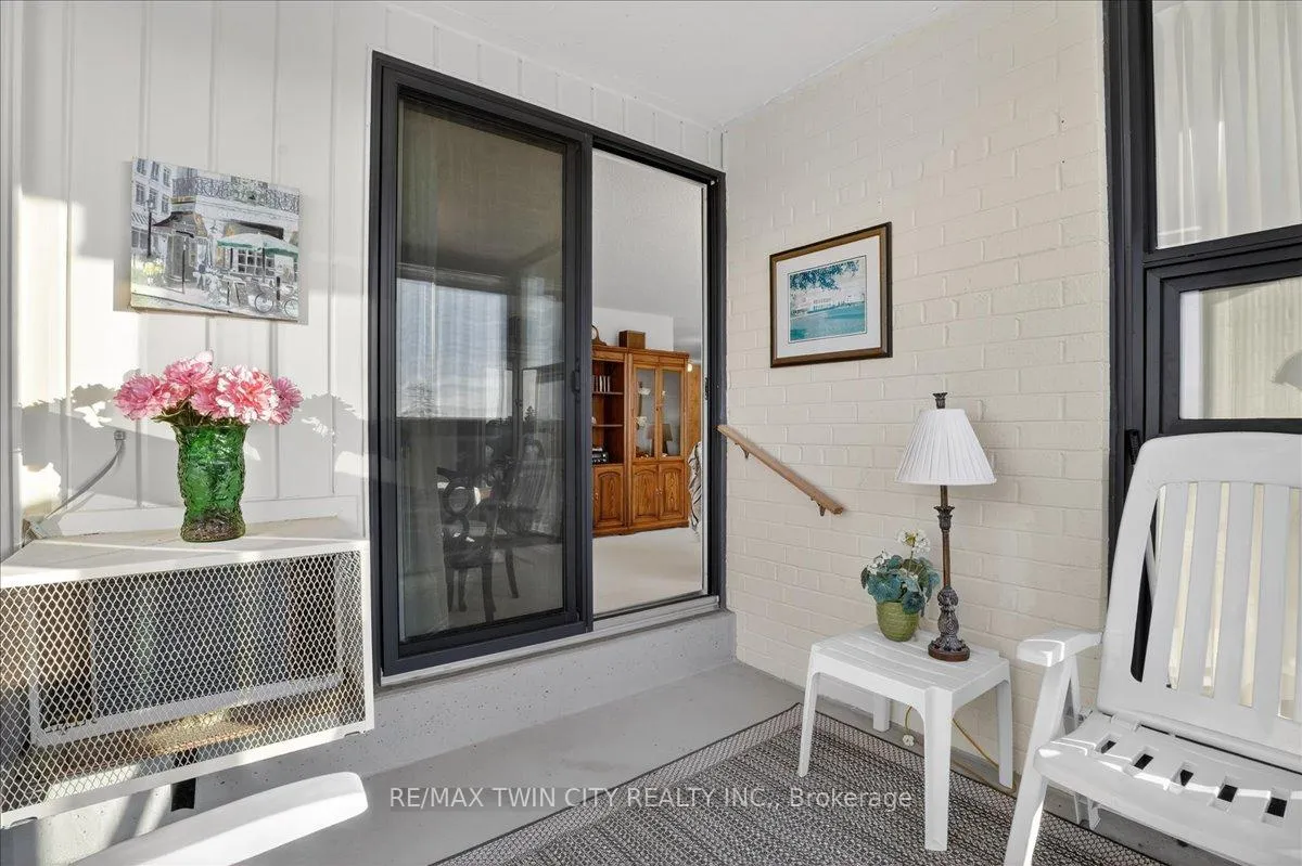 Photo 14 of Unit 706, 19 Woodlawn Road E, Guelph, Riverside Park — HOMEH