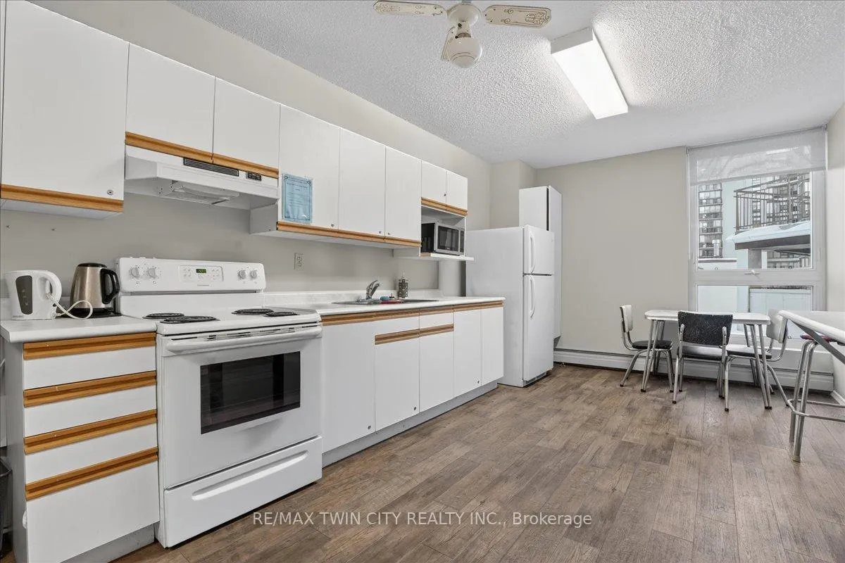 Photo 45 of Unit 706, 19 Woodlawn Road E, Guelph, Riverside Park — HOMEH