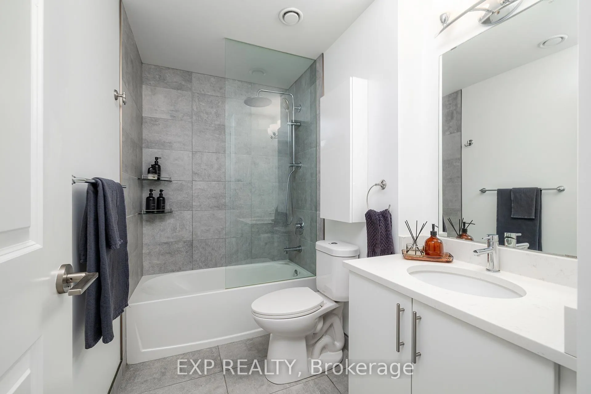 Photo 13 of Unit 1703, 181 King Street S, Waterloo, Uptown West — HOMEH