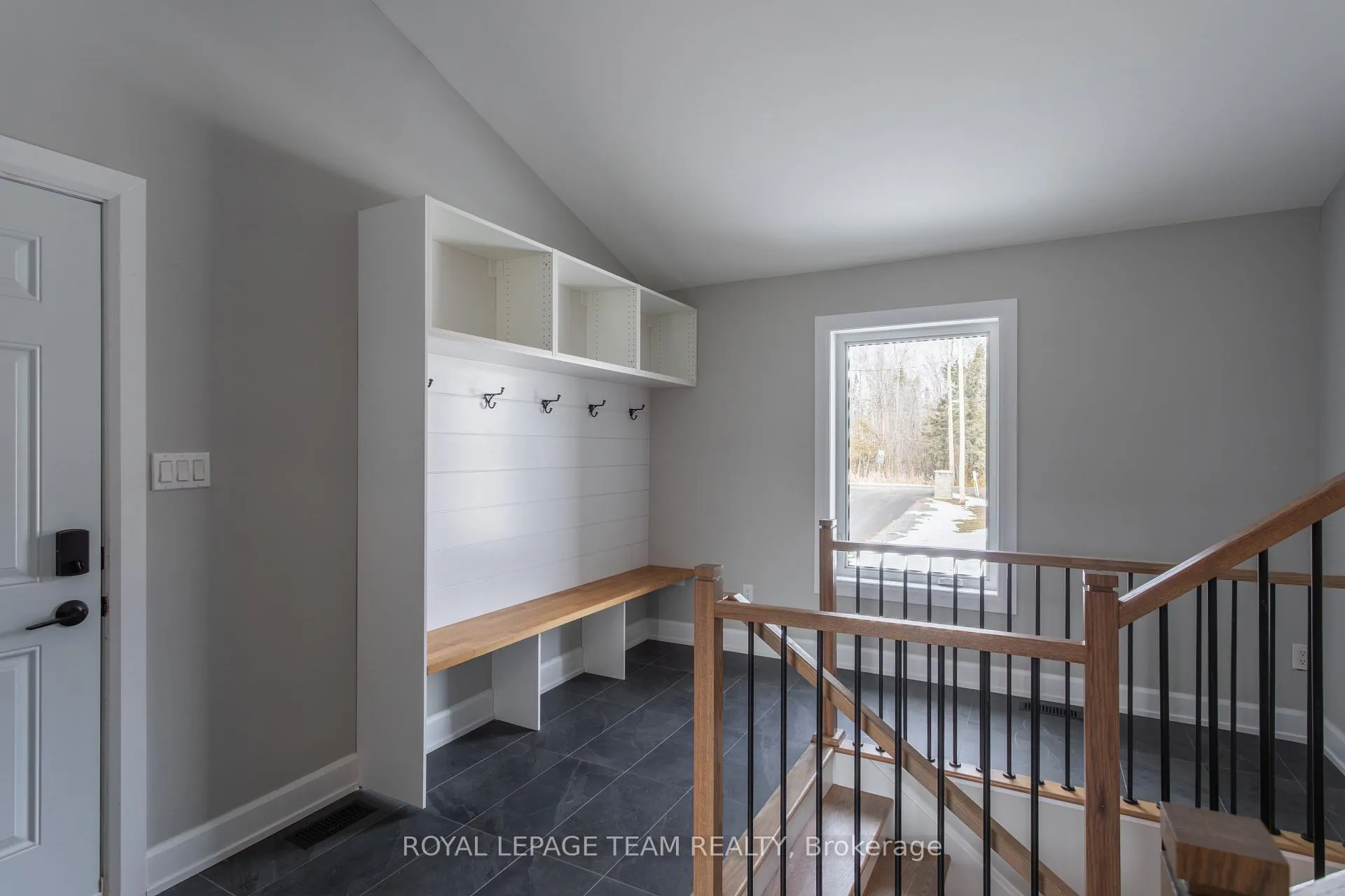 Photo 4 of 2071 8th Line, Beckwith, Beckwith Twp — HOMEH
