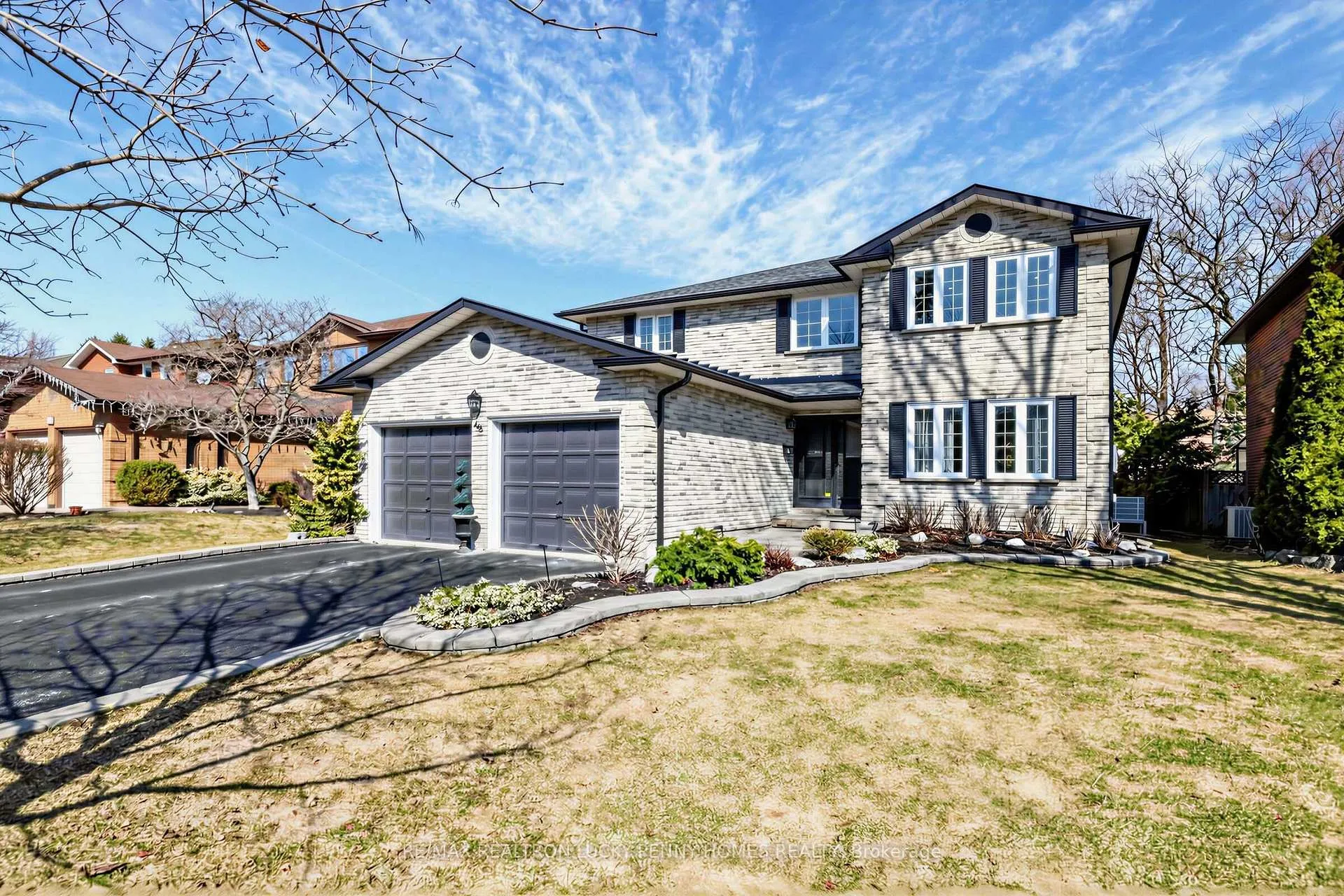 Photo 2 of 66 Marion Crescent, Markham, Raymerville — HOMEH