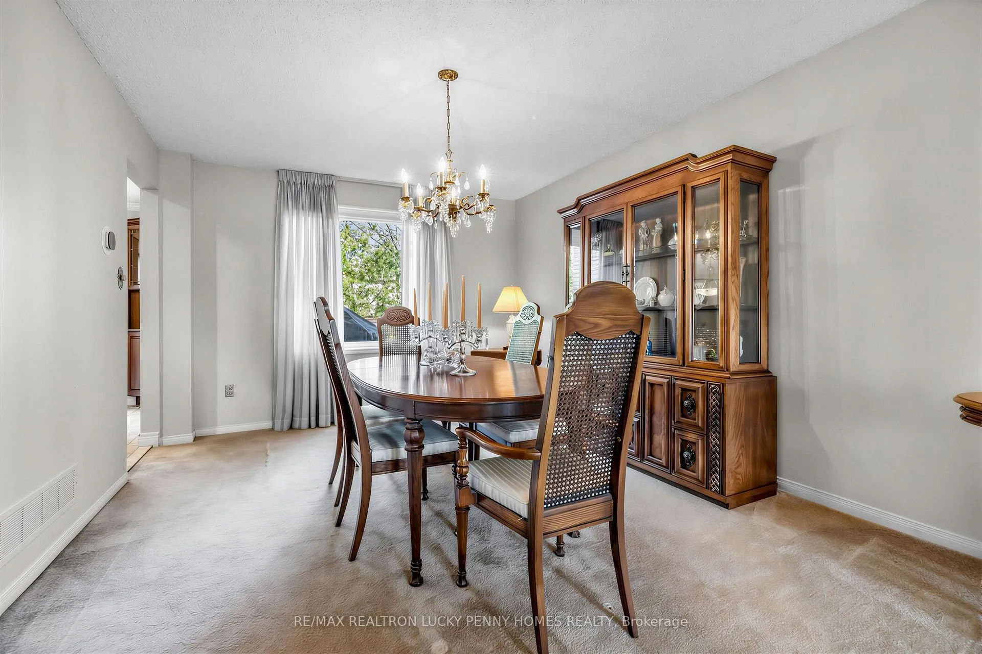 Photo 7 of 66 Marion Crescent, Markham, Raymerville — HOMEH