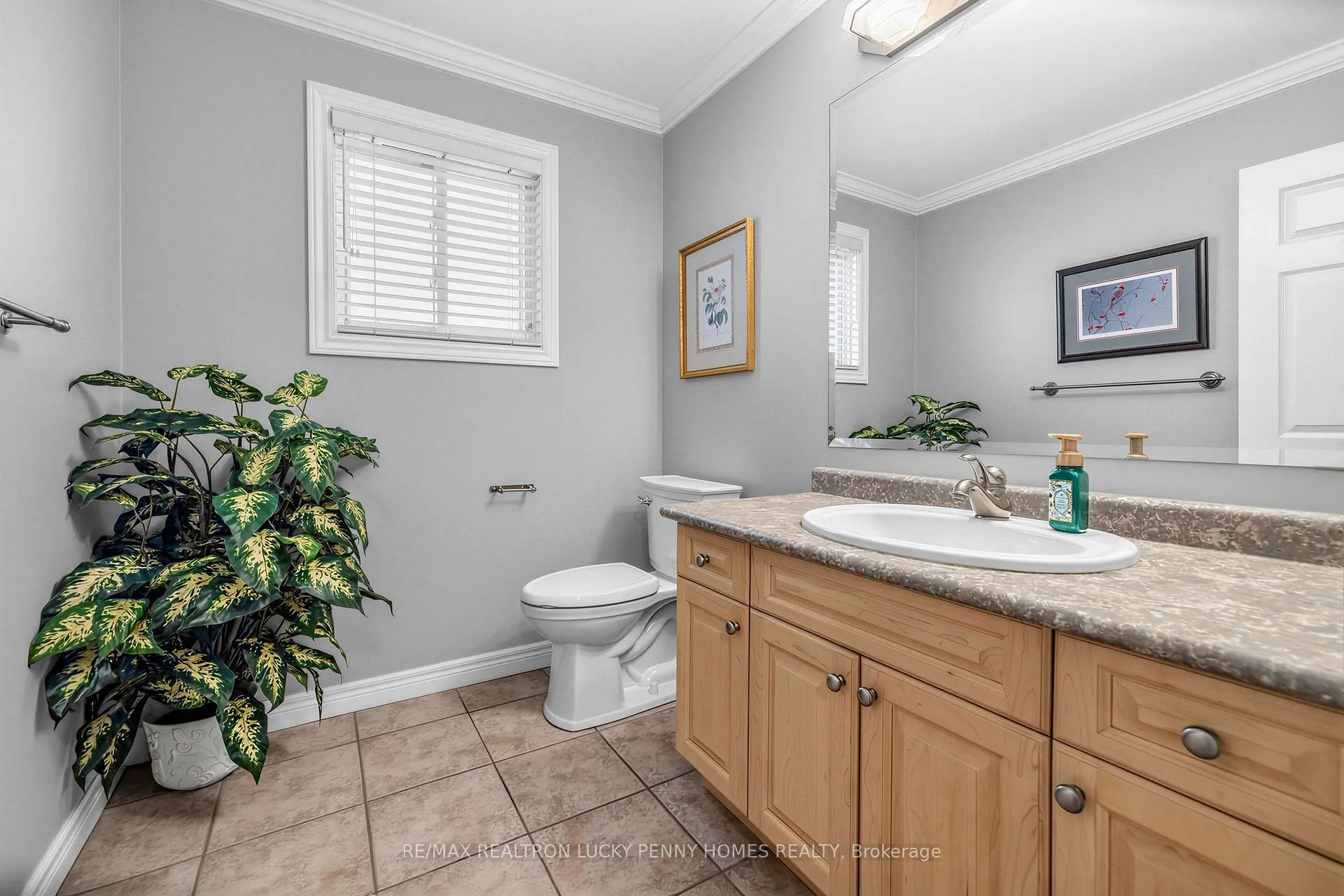 Photo 18 of 66 Marion Crescent, Markham, Raymerville — HOMEH