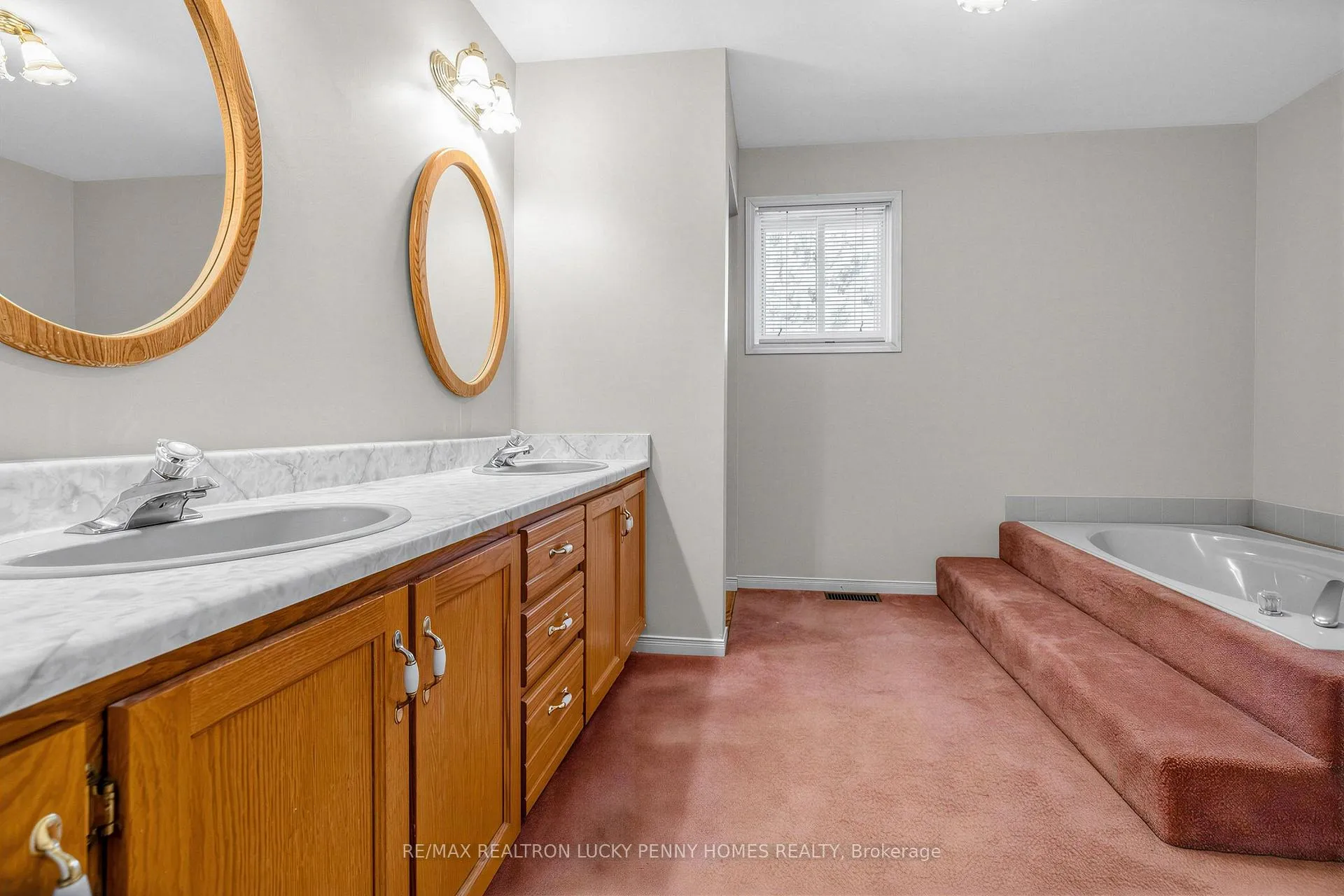 Photo 24 of 66 Marion Crescent, Markham, Raymerville — HOMEH