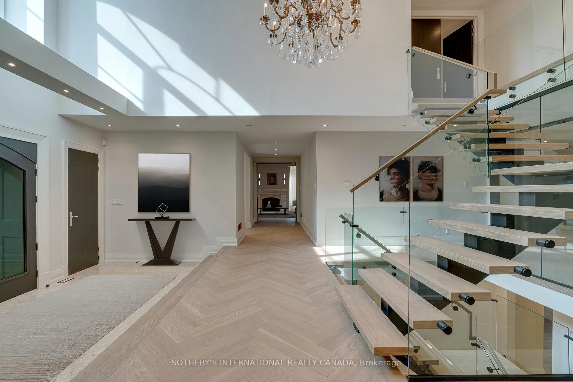 Photo 9 of 85 Cowan Drive, Vaughan, East Woodbridge — HOMEH