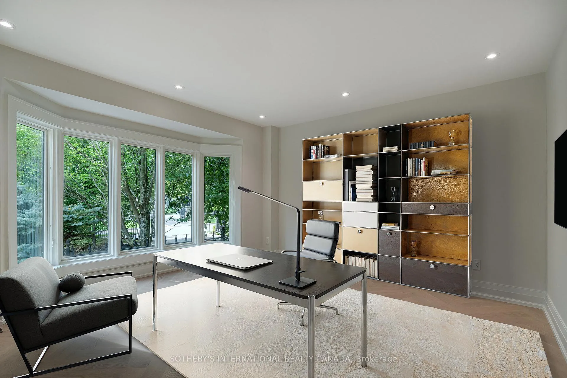 Photo 5 of 85 Cowan Drive, Vaughan, East Woodbridge — HOMEH
