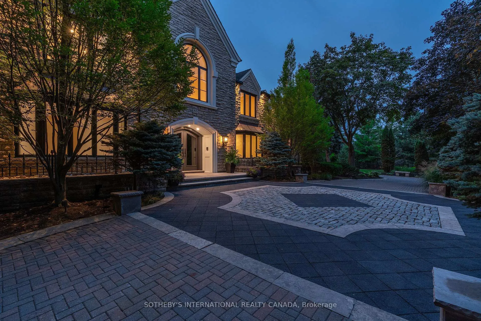 Photo 40 of 85 Cowan Drive, Vaughan, East Woodbridge — HOMEH