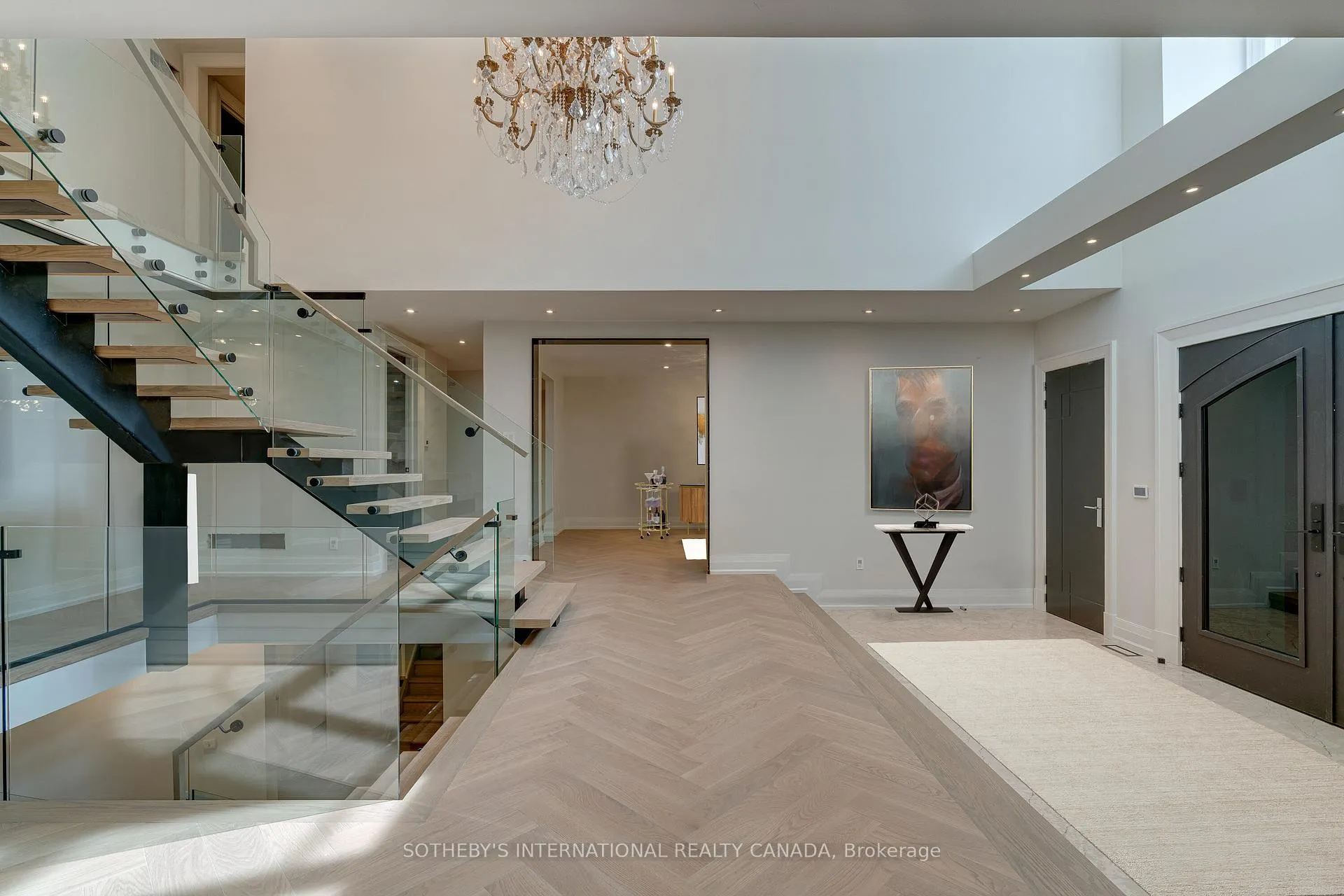 Photo 3 of 85 Cowan Drive, Vaughan, East Woodbridge — HOMEH