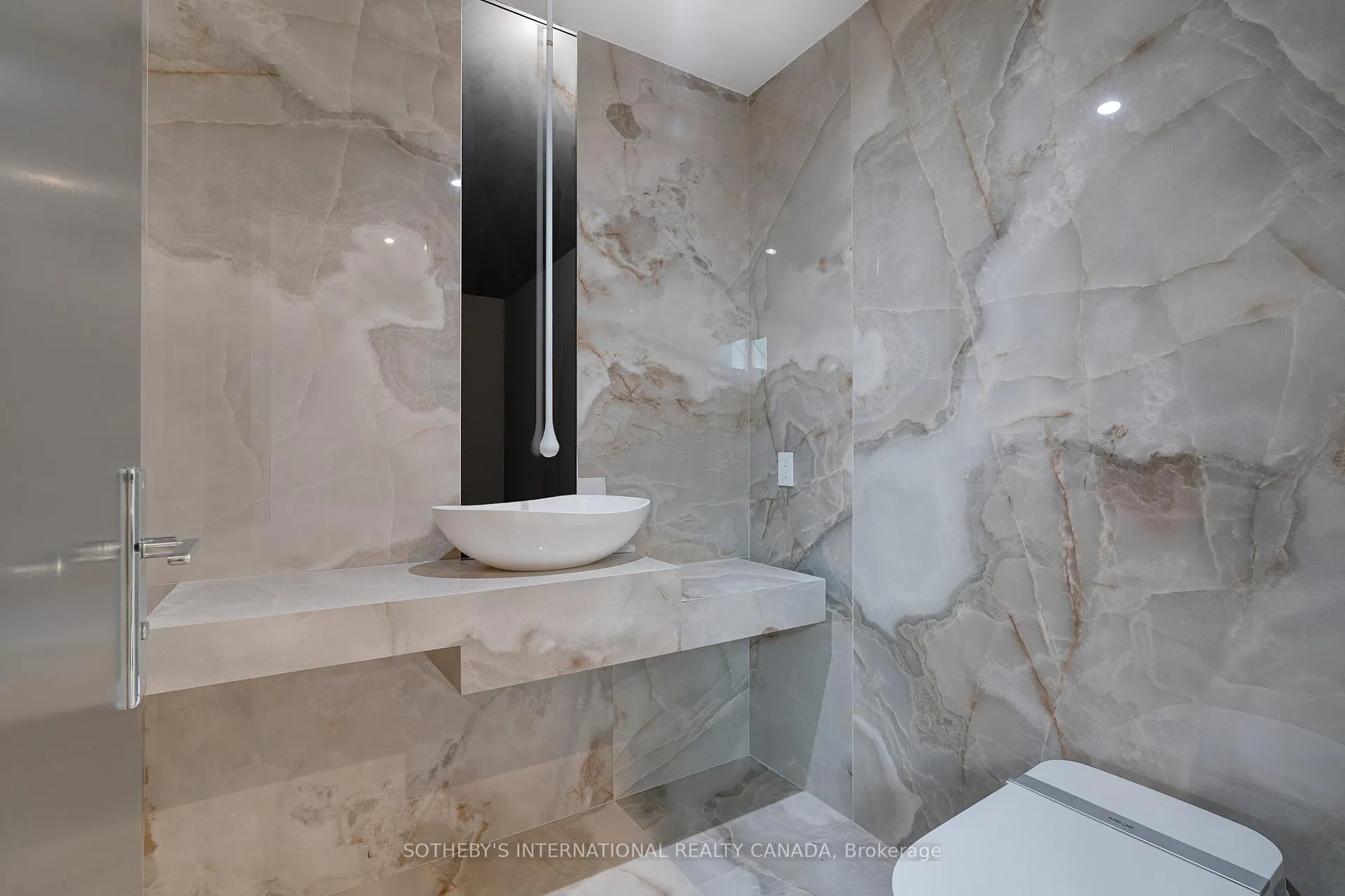 Photo 12 of 85 Cowan Drive, Vaughan, East Woodbridge — HOMEH