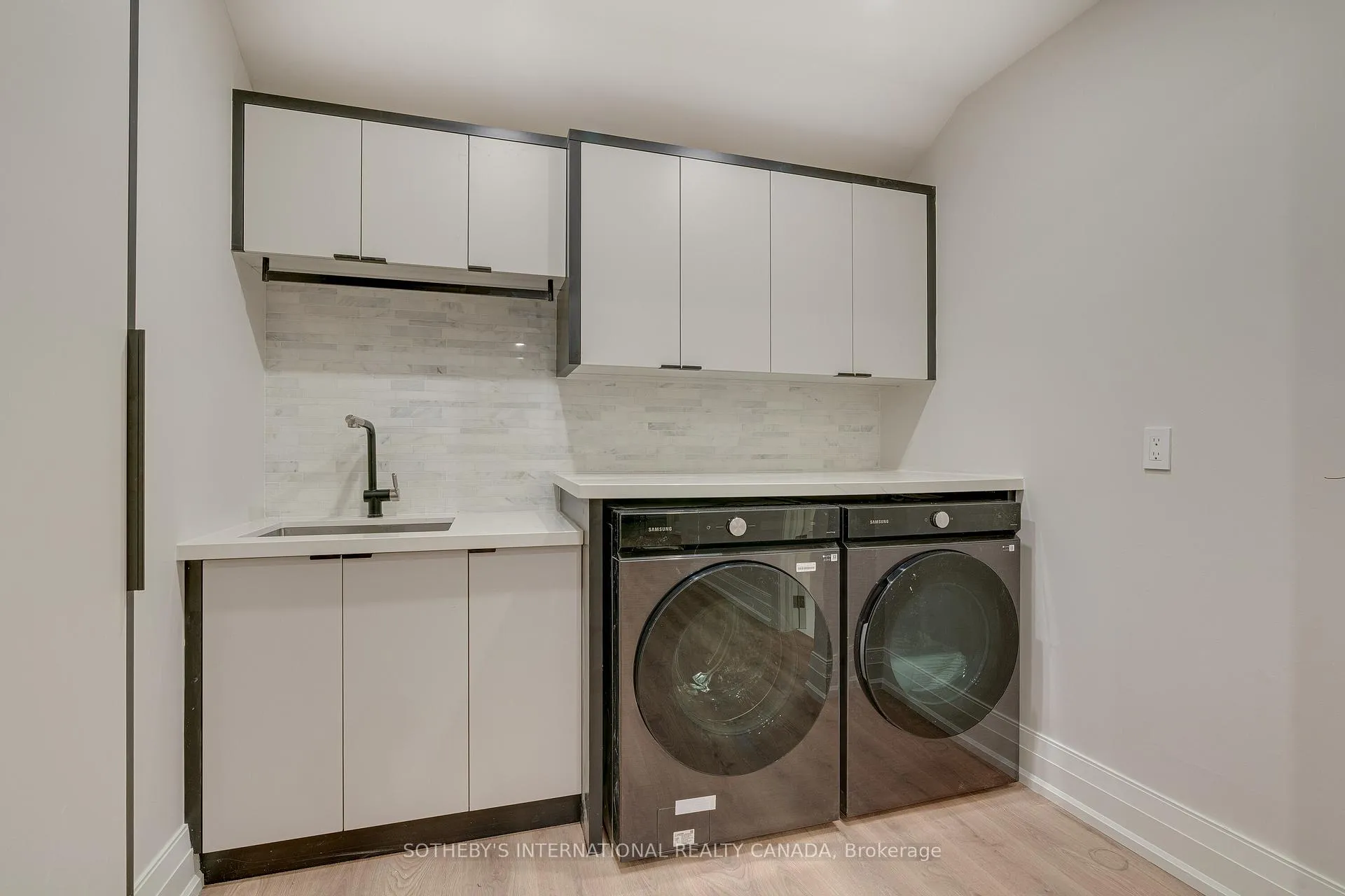Photo 31 of 85 Cowan Drive, Vaughan, East Woodbridge — HOMEH