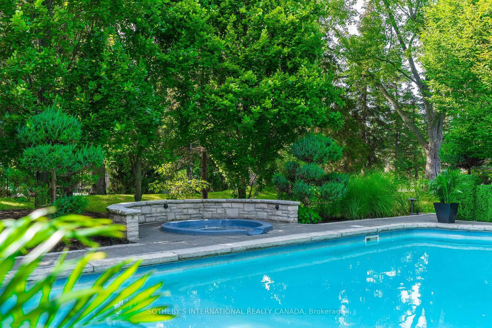 Photo 34 of 85 Cowan Drive, Vaughan, East Woodbridge — HOMEH