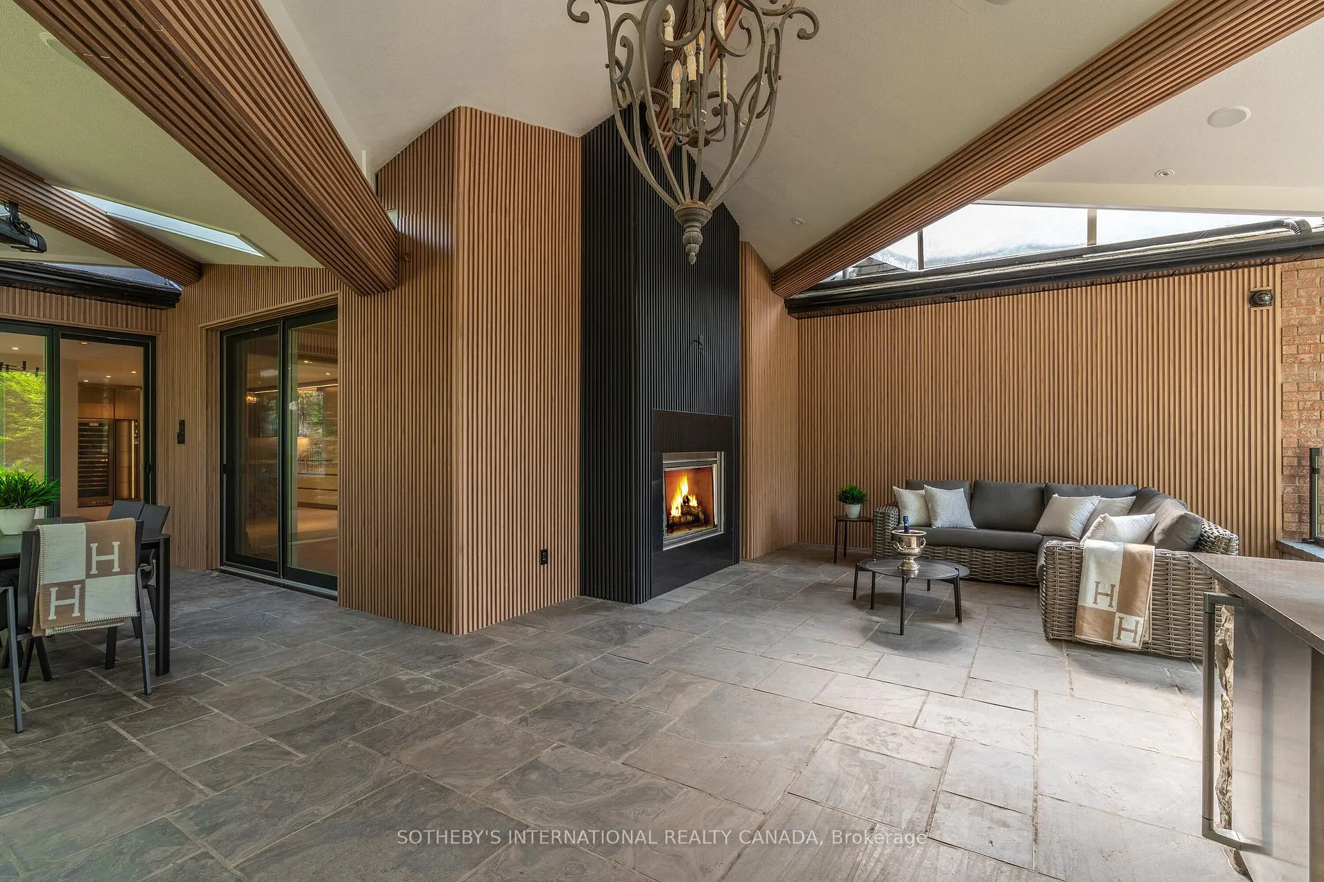 Photo 37 of 85 Cowan Drive, Vaughan, East Woodbridge — HOMEH