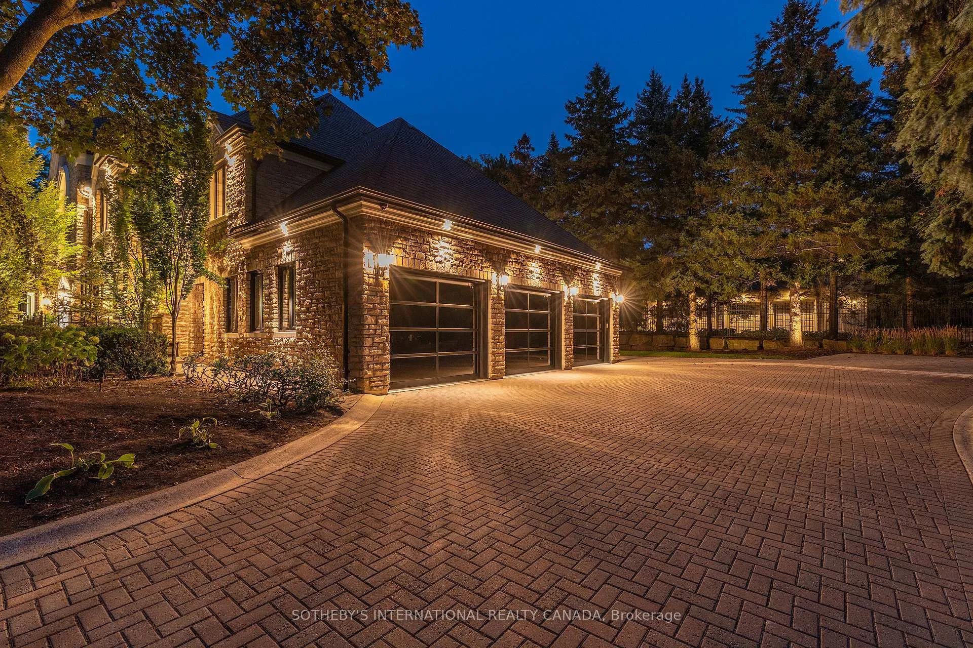 Photo 41 of 85 Cowan Drive, Vaughan, East Woodbridge — HOMEH