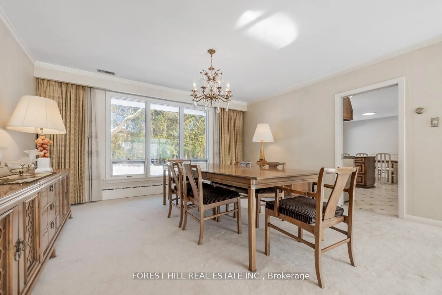 Photo 8 of 5 Bachelor Place, North York, St. Andrew-Windfields — HOMEH