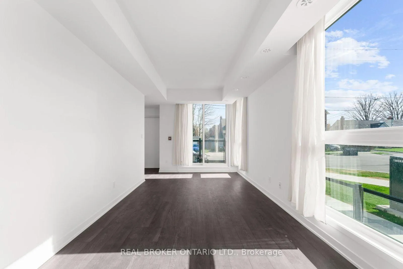 Photo 15 of Unit 5, 16 Marquette Avenue, Toronto, Englemount-Lawrence — HOMEH