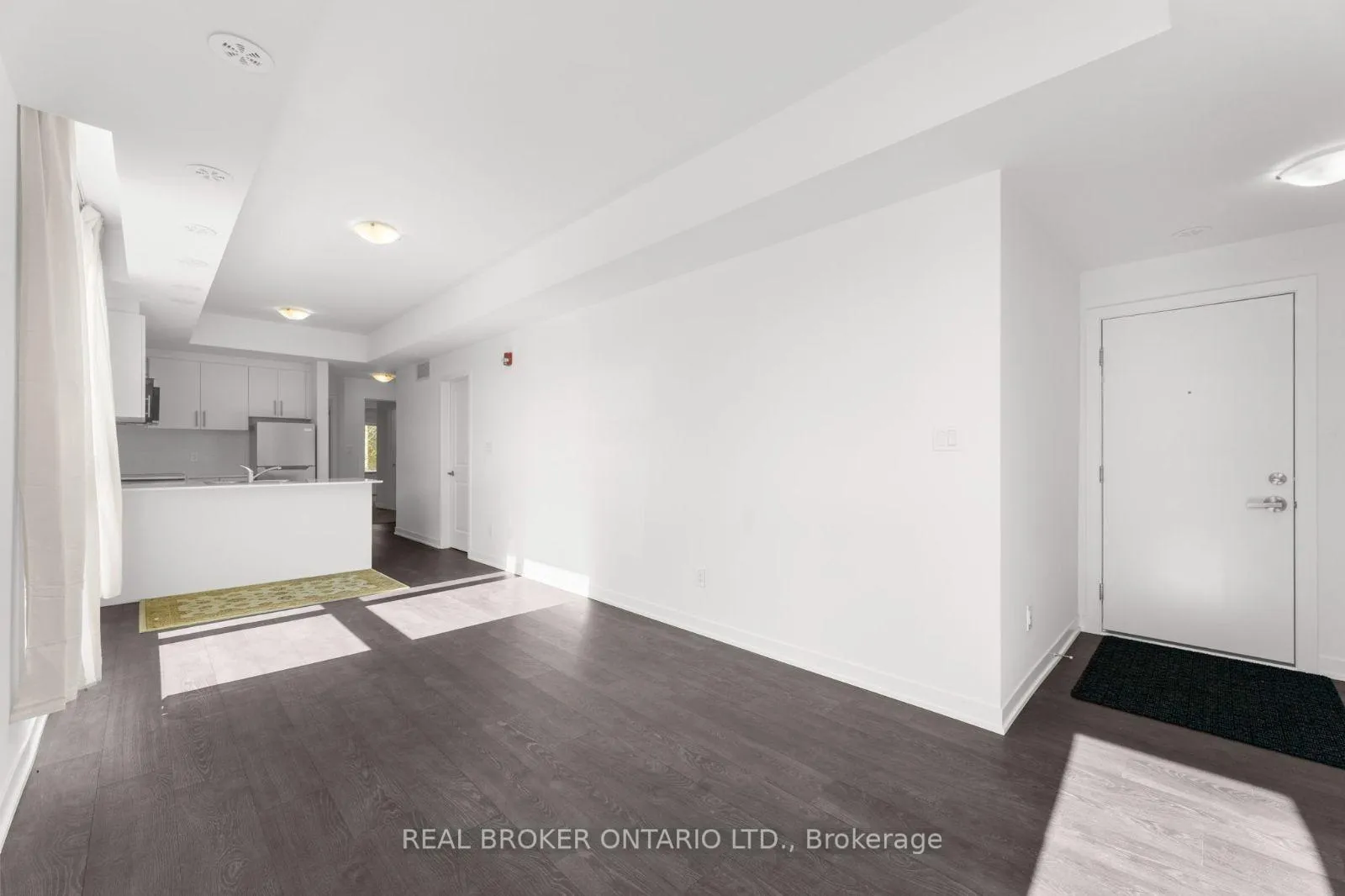 Photo 17 of Unit 5, 16 Marquette Avenue, Toronto, Englemount-Lawrence — HOMEH