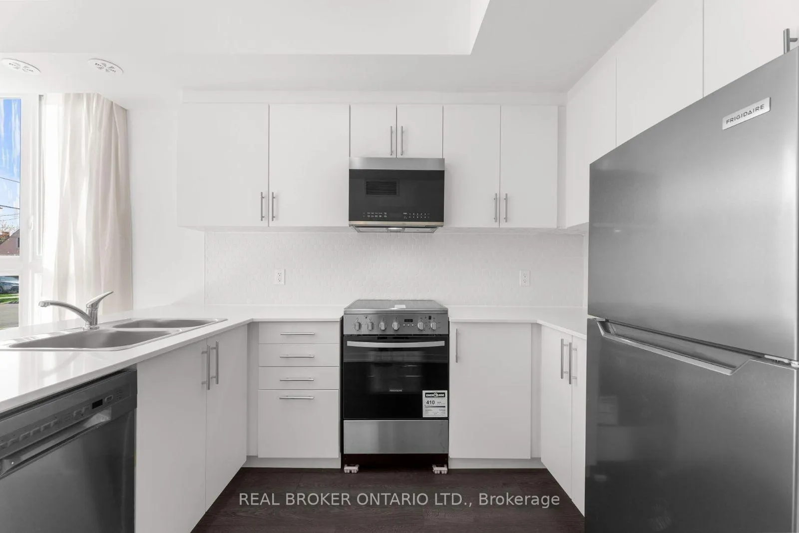 Photo 20 of Unit 5, 16 Marquette Avenue, Toronto, Englemount-Lawrence — HOMEH
