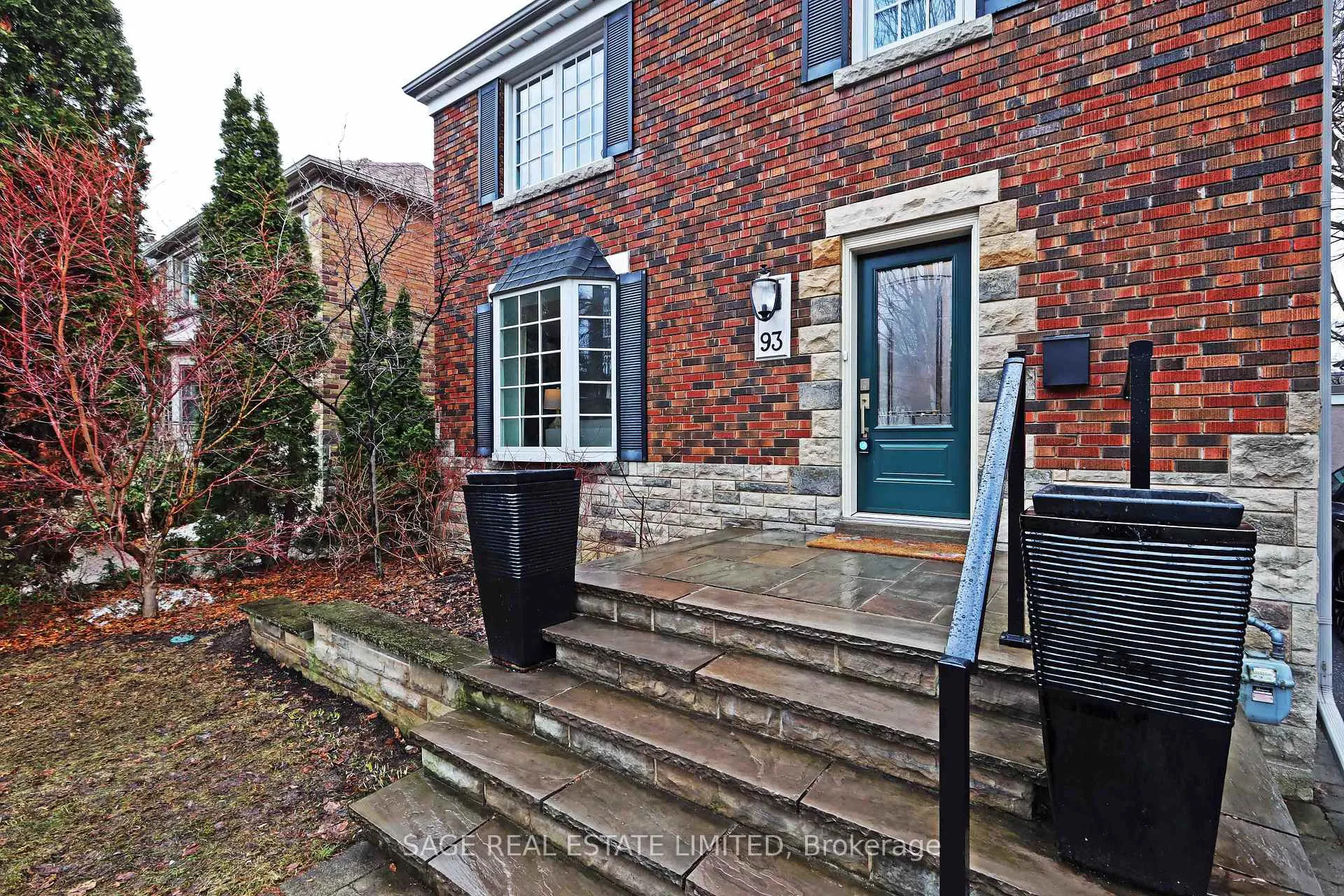 Photo 2 of 93 Ridge Hill Drive, Toronto, Forest Hill North — HOMEH