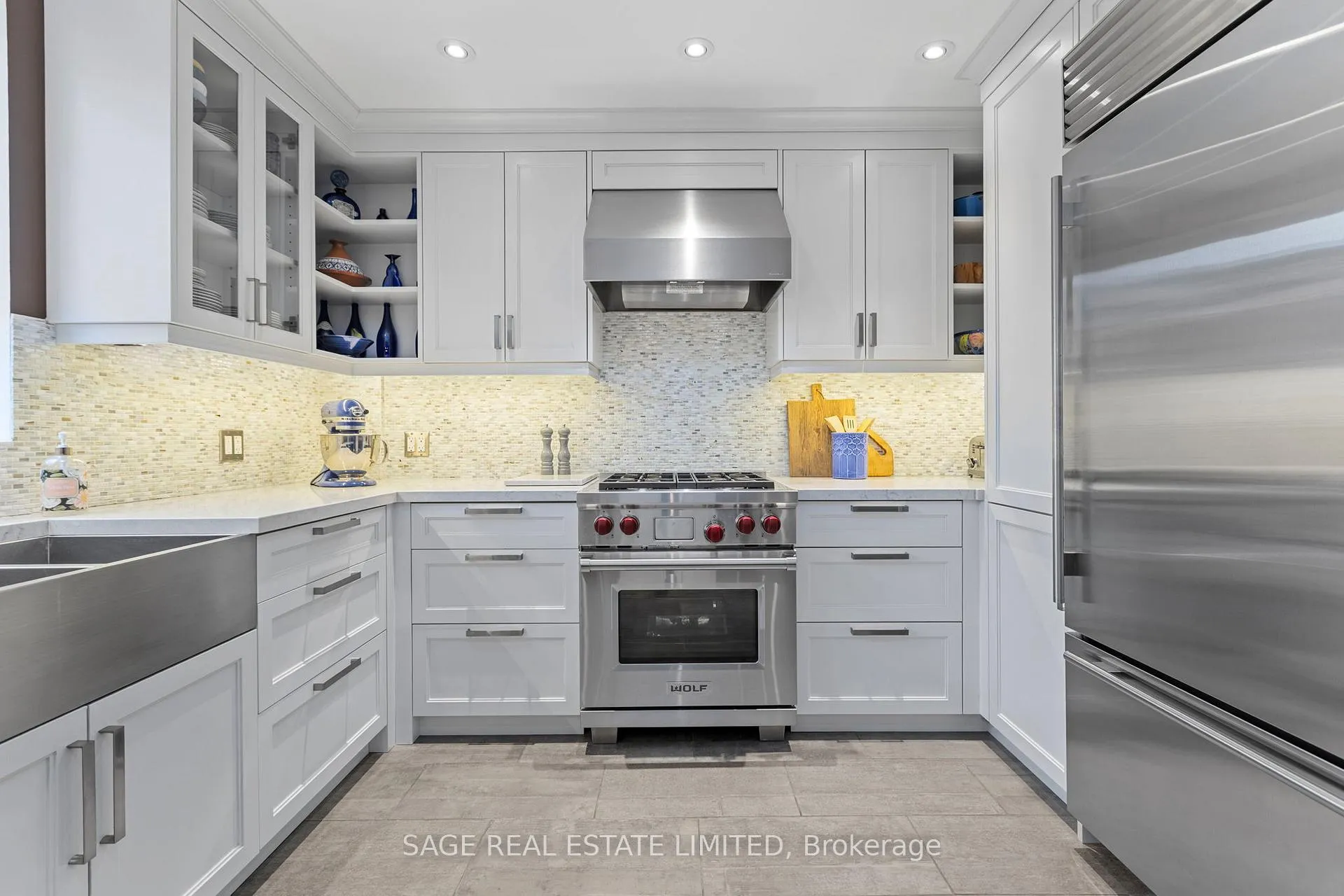 Photo 12 of 93 Ridge Hill Drive, Toronto, Forest Hill North — HOMEH